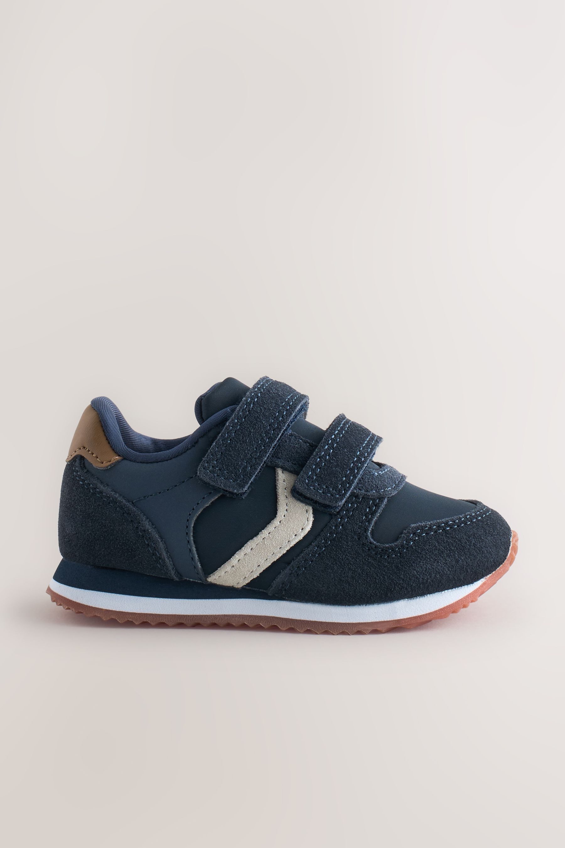 Next Sneaker mit zwei Klettverschluss, weite Passform Sneaker (1-tlg)