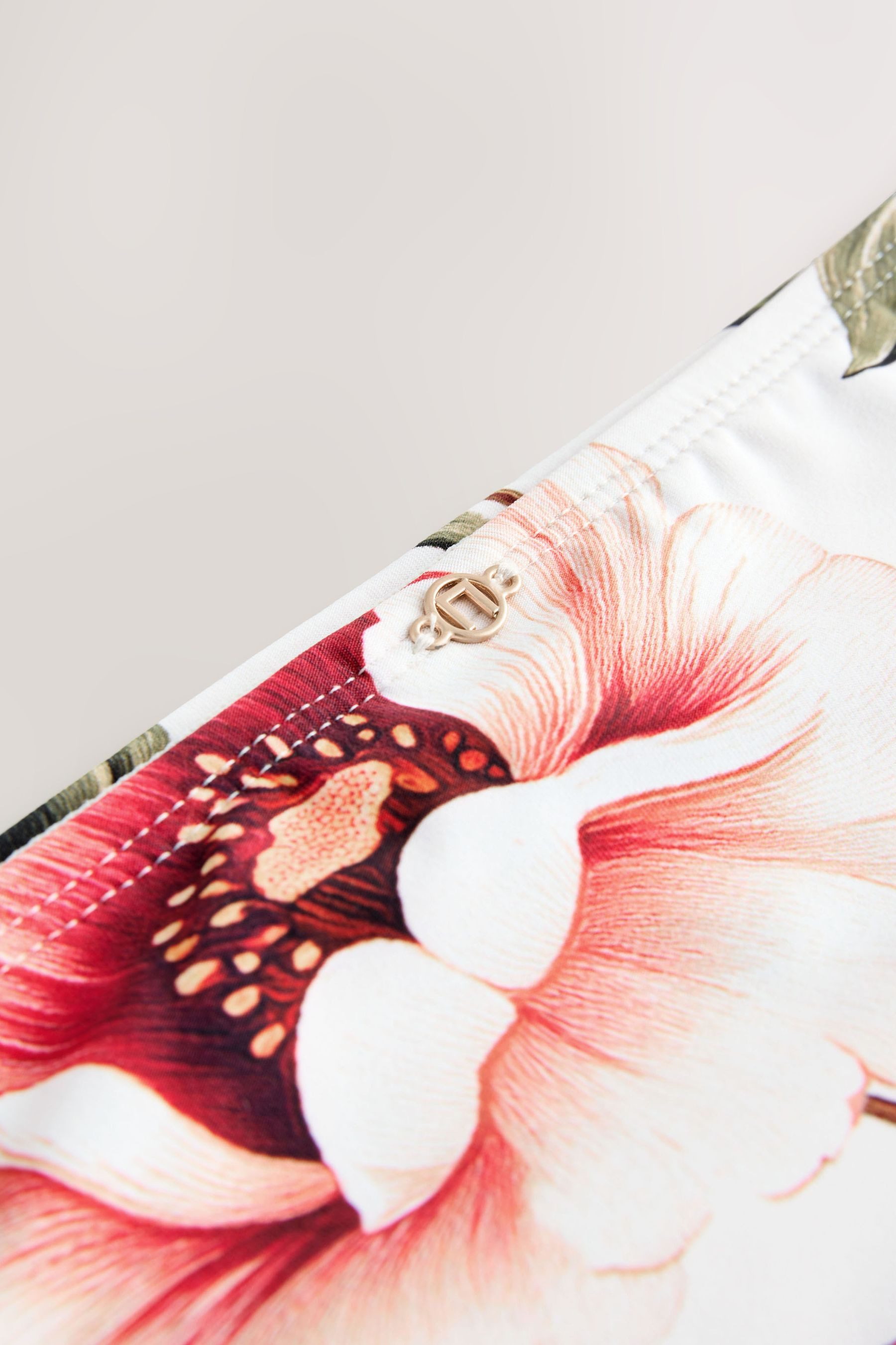 Next Bikini-Hose Hochbund-Bikinihose (1-St) günstig online kaufen