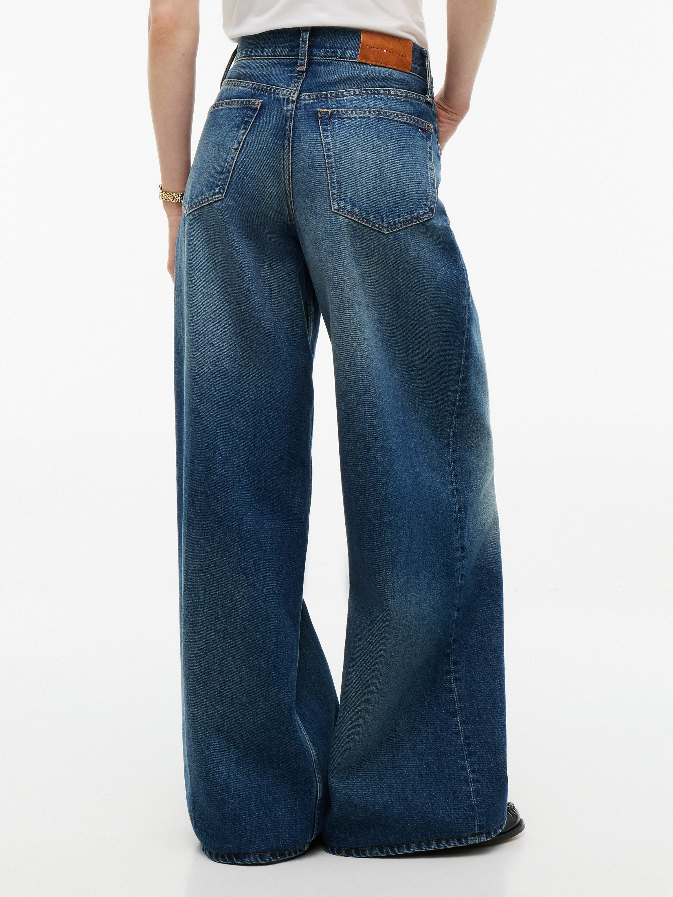 Tommy Hilfiger Weite Jeans DNM NEW DOREEN 70'S WIDE LEG HW Baumwolle, lässig geschnitten, wide fit, high waist