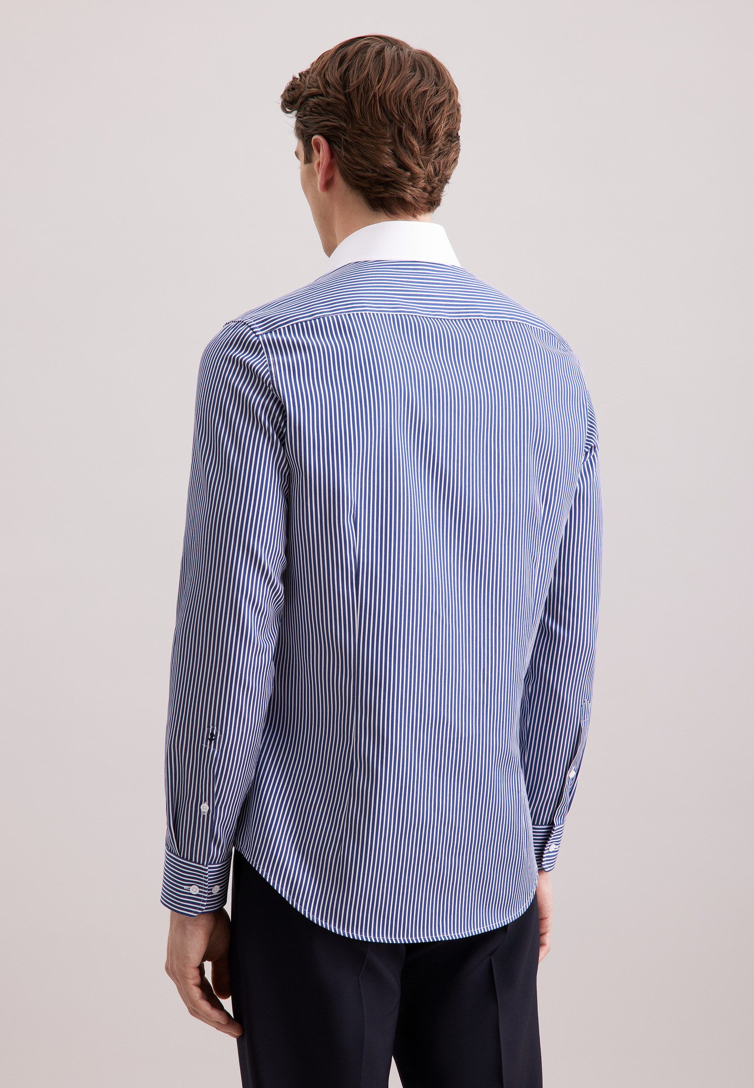 seidensticker Businesshemd Schwarze Rose Slim 1/1 Haifischkragen Gestreift günstig online kaufen