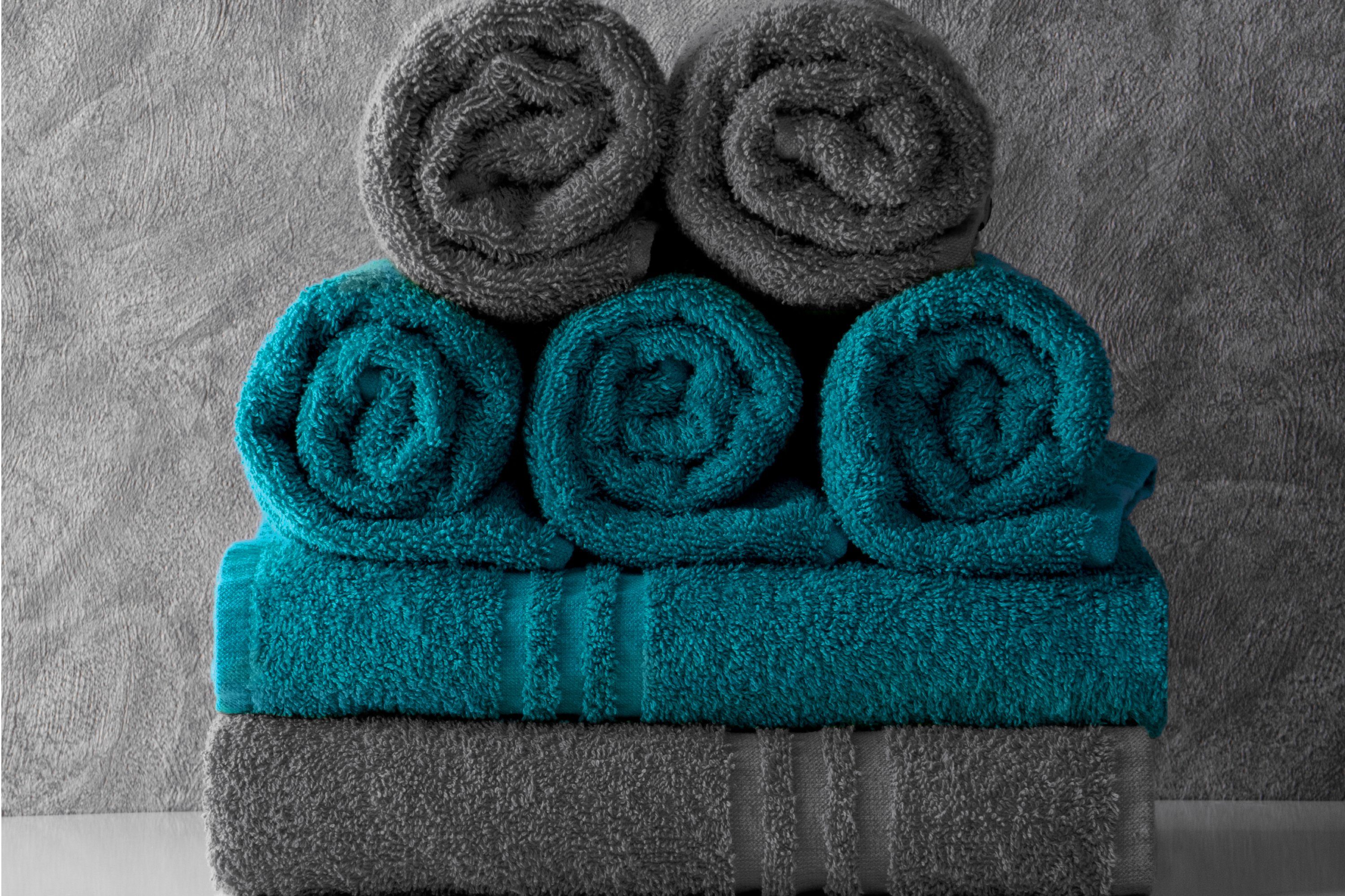 Konsimo Handtuch Set saugfähig, (4 grau Handtücher, teilig, im weich 2x 100 2x % 4-tlg), Griff Baumwolle, sehr Duschtücher MANTEL