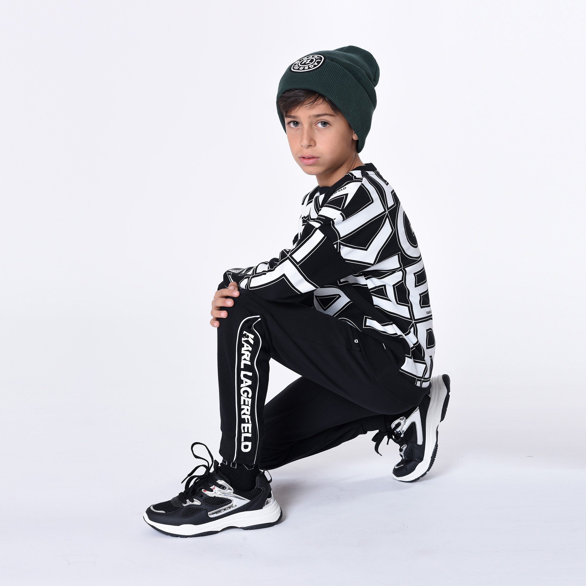 KARL LAGERFELD Sweatshirt KARL LAGERFELD KIDS Sweatshirt schwarz-weißen Allover-Print