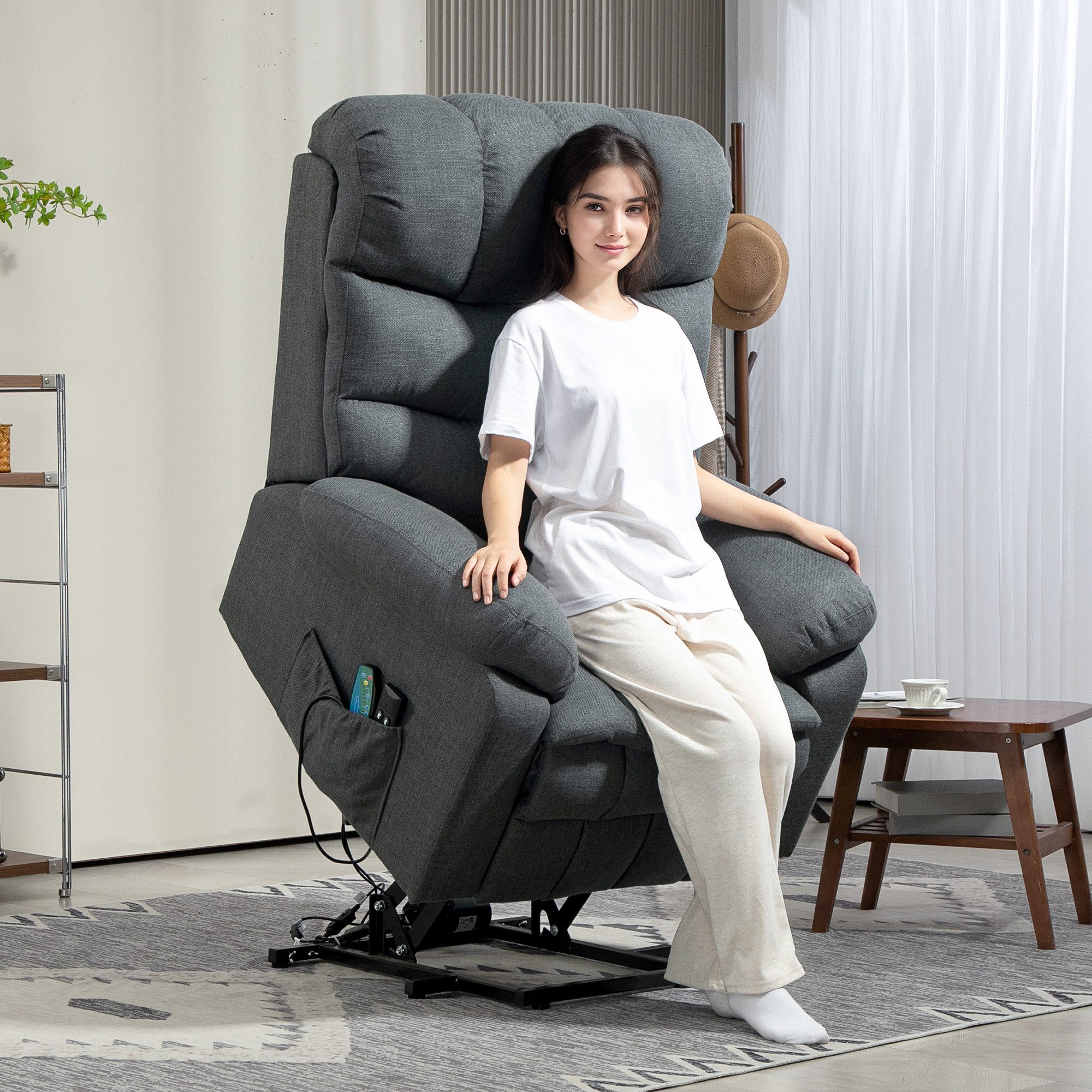 HOMCOM Relaxsessel mit verstellbar Kopfstütze und Liegefunktion mit Fernbedienung (Massagesessel mit Leinenoptik, 1-St., elektrisch Fernsehsessel mit Aufstehhilfe), für Wohnzimmer, bis 150 kg, Kunstleder, Dunkelgrau