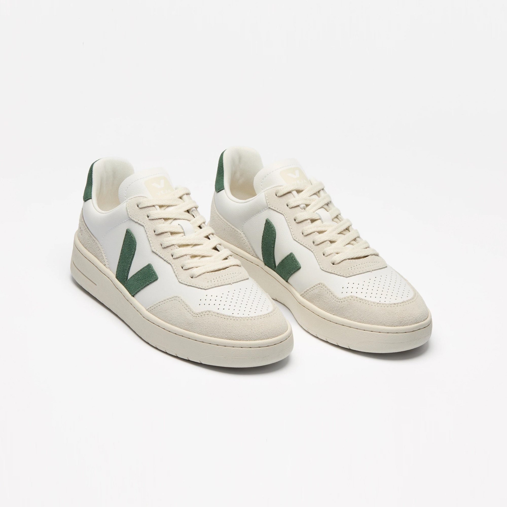 VEJA V-90 Leather, weiß Sneaker günstig online kaufen