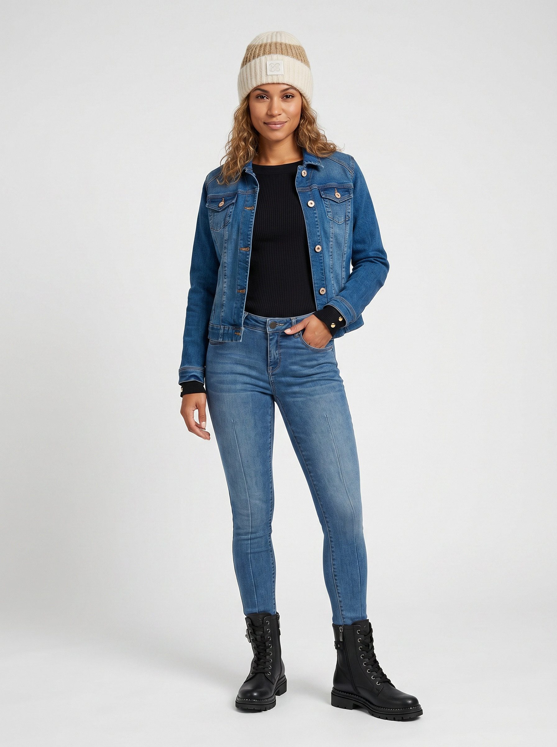 Zum Outfit 10