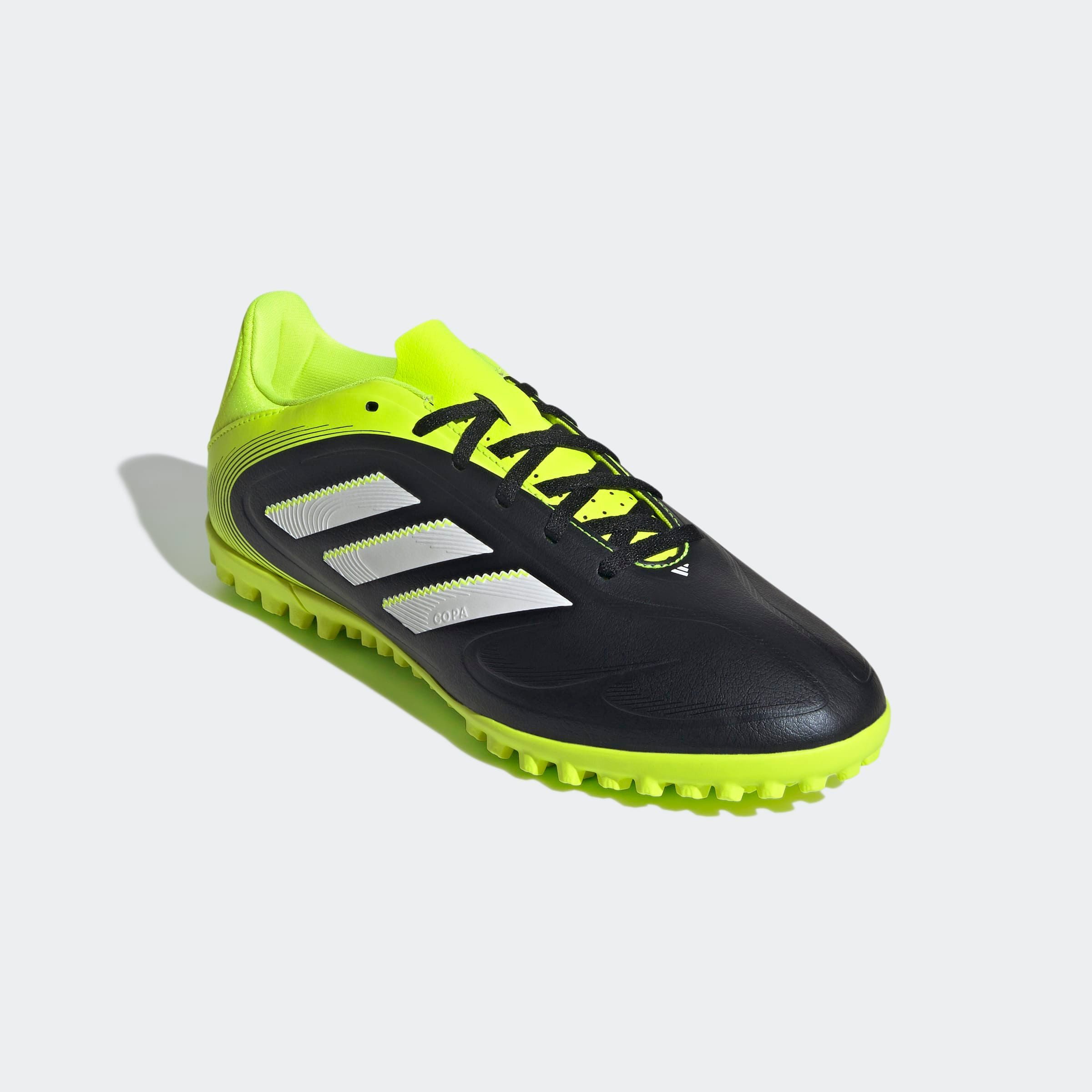 adidas Performance COPA PURE 3 CLUB KUNSTRASEN Fußballschuh geeignet für harte Untergründe Asche und Kunstrasen