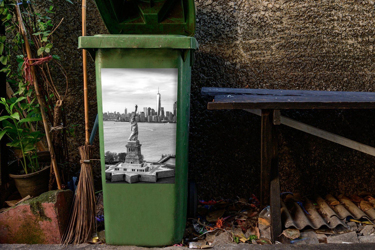 Abfalbehälter und das Mülleimer-aufkleber, (1 Wandsticker Sticker, Container, die MuchoWow Center Mülltonne, World ein und Blick Freiheitsstatue St), auf Die Trade