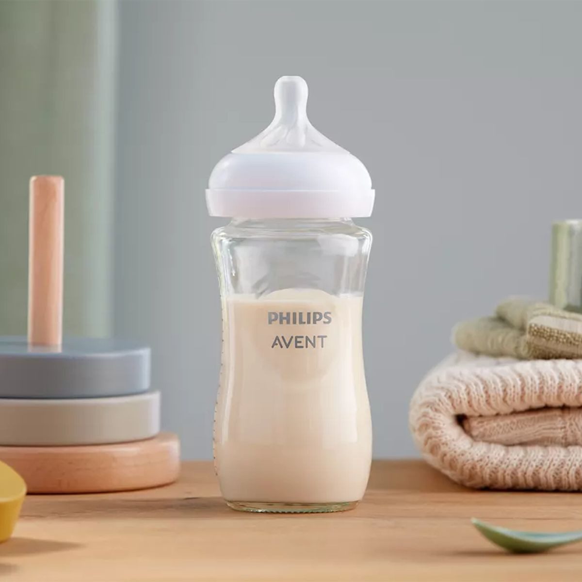 Philips AVENT Babyflasche Glas-Flasche Natural, 4er Pack Baby Glas-Flaschen 120ml & 240ml mit Silikon-Sauger