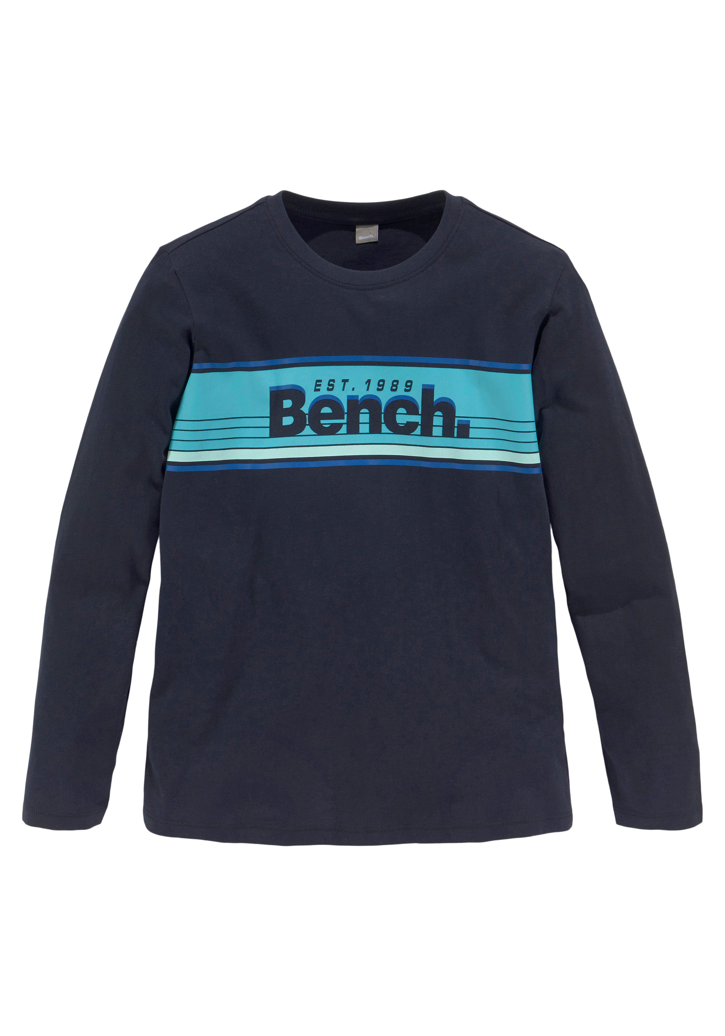 Bench. modischem mit Langarmshirt Logodruck