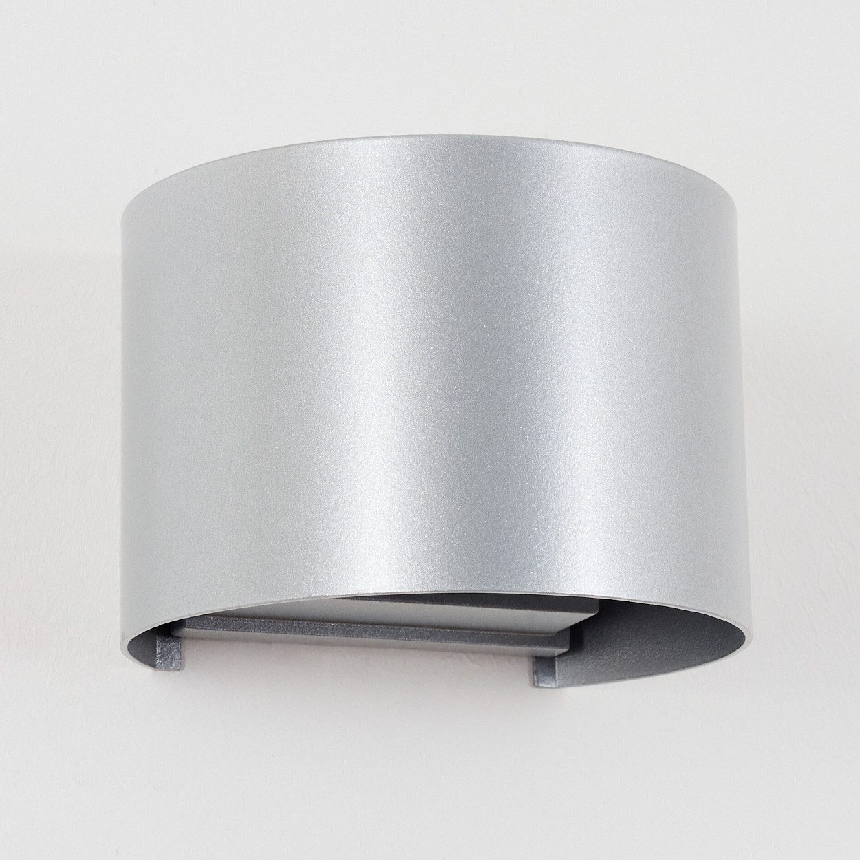 hofstein Außen-Wandleuchte Wandlampe aus Metall in Silberfarben, LED wechselbar, 3000 Kelvin, verstellbare Wandleuchte Up&Down Effekte, Außenleuchte 350 Lumen,I – Bild 5 von 5