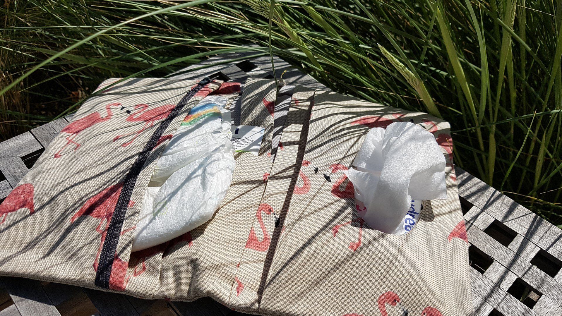 Windeltasche Wickeltasche (1-tlg), Feuchttücher, Wickelmäppchen Flamingo & für kleine JOLLAA Windeln