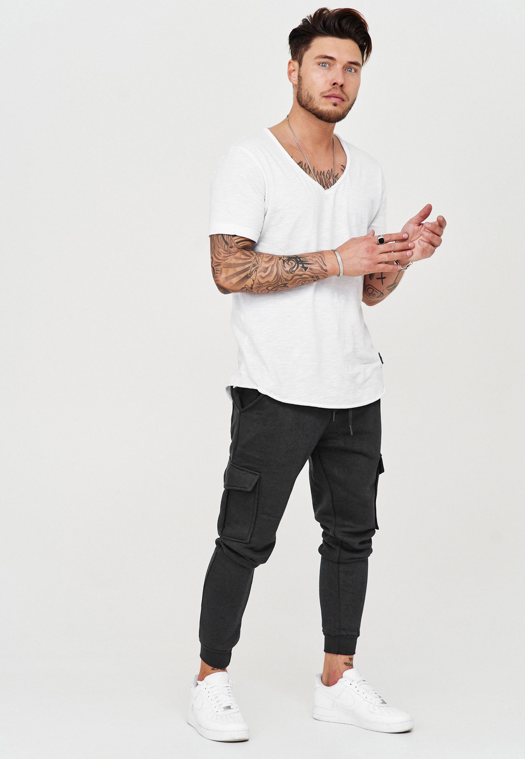 behype Trainingshose MATAY mit praktischen Cargotaschen