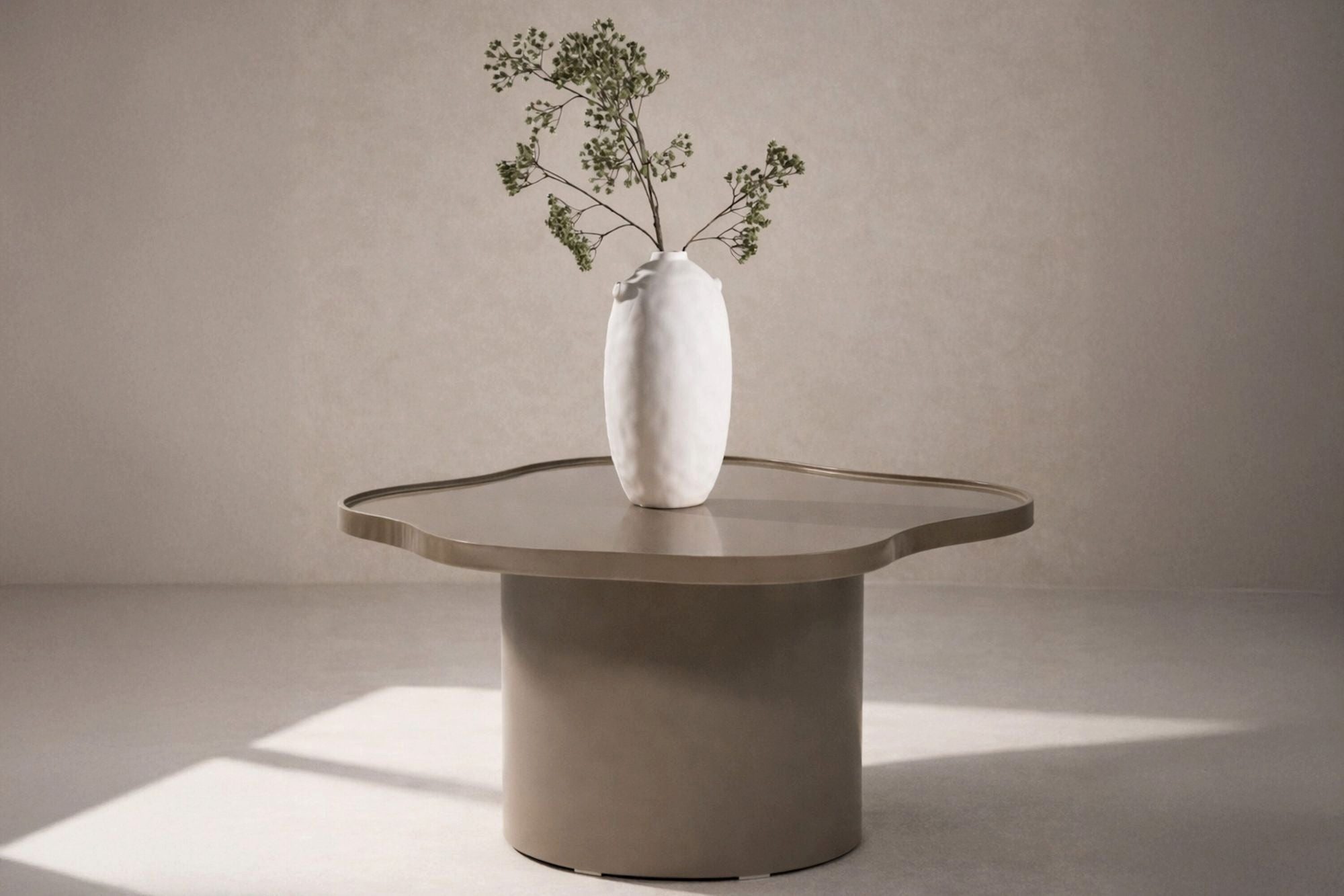 Venture Home Couchtisch