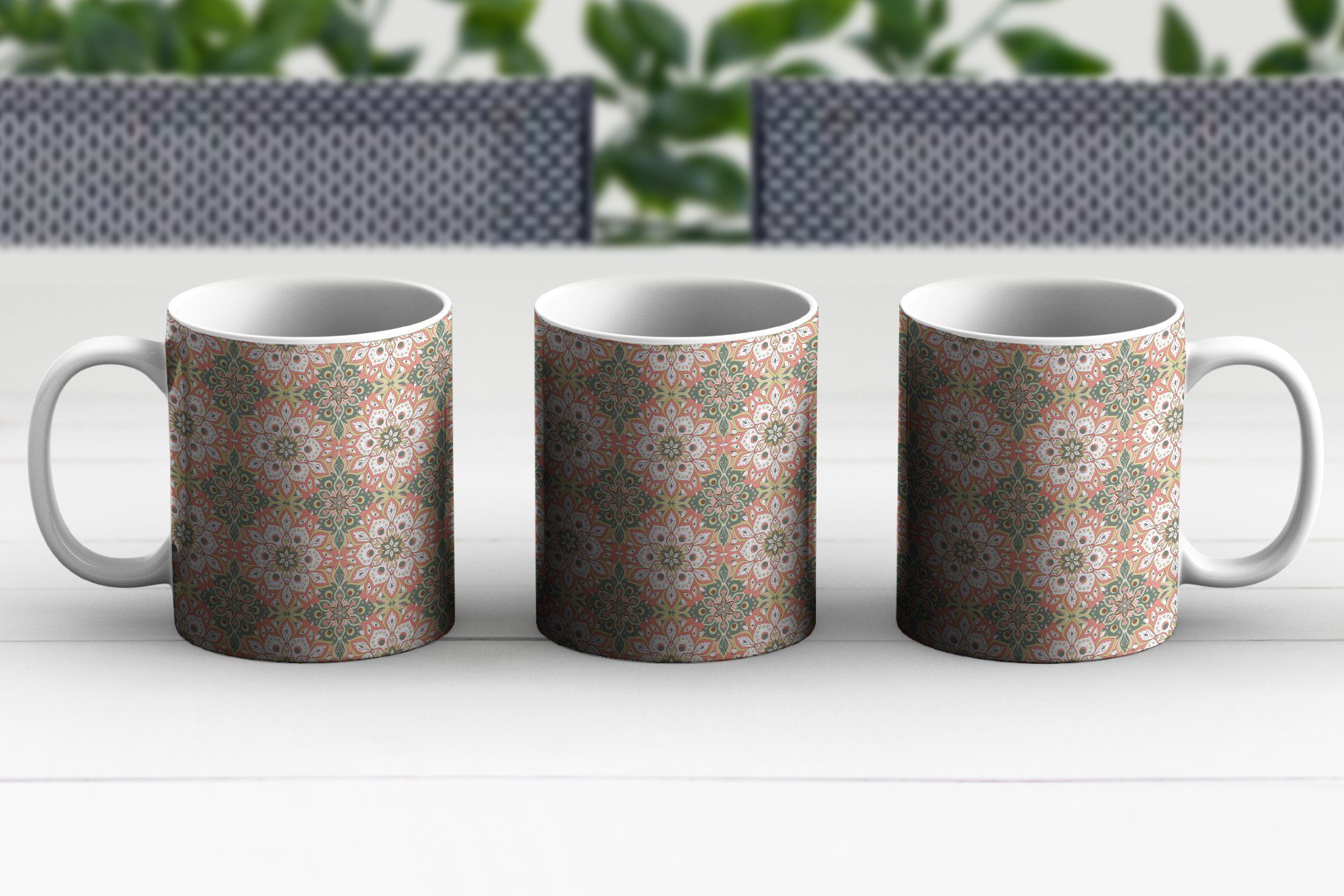Kaffeetassen, Geschenk Teetasse, MuchoWow Vintage Muster, - Becher, Tasse Mandala - Keramik, - Blumen Teetasse,