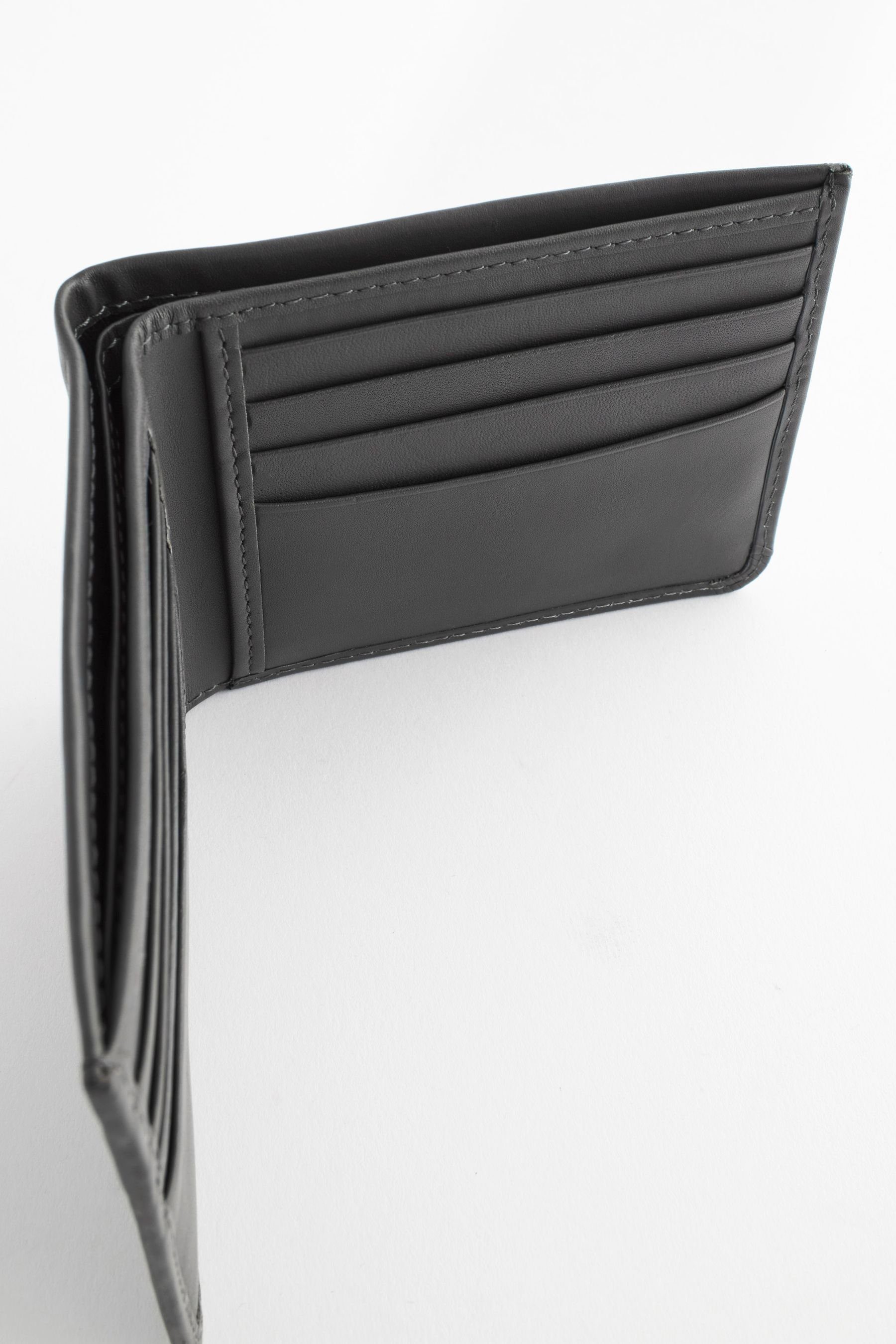 Next Geldbörse Brieftasche (1-tlg) zwei aus mit Fächern Leder