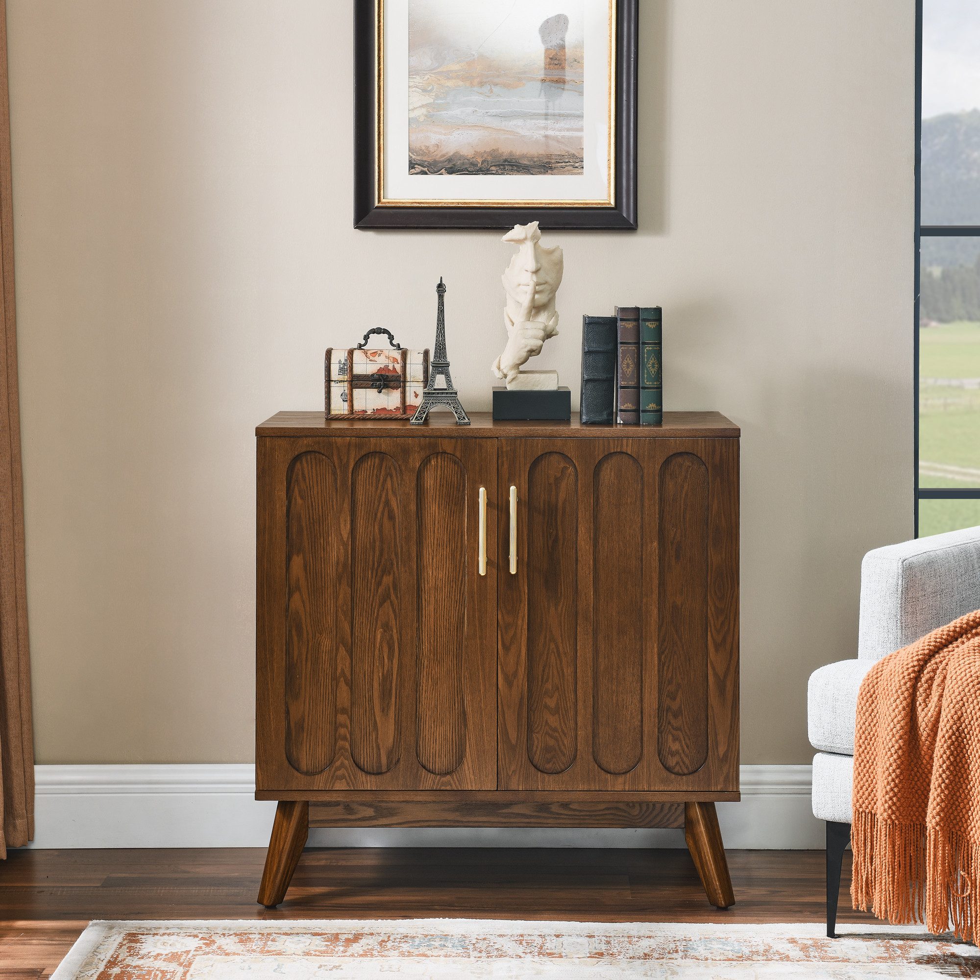 Celya Sideboard im Mid-Century-Modern-Stil mit geriffelten Fronten (mit verstellbaren Einlegeböden und Massivholzbeinen)