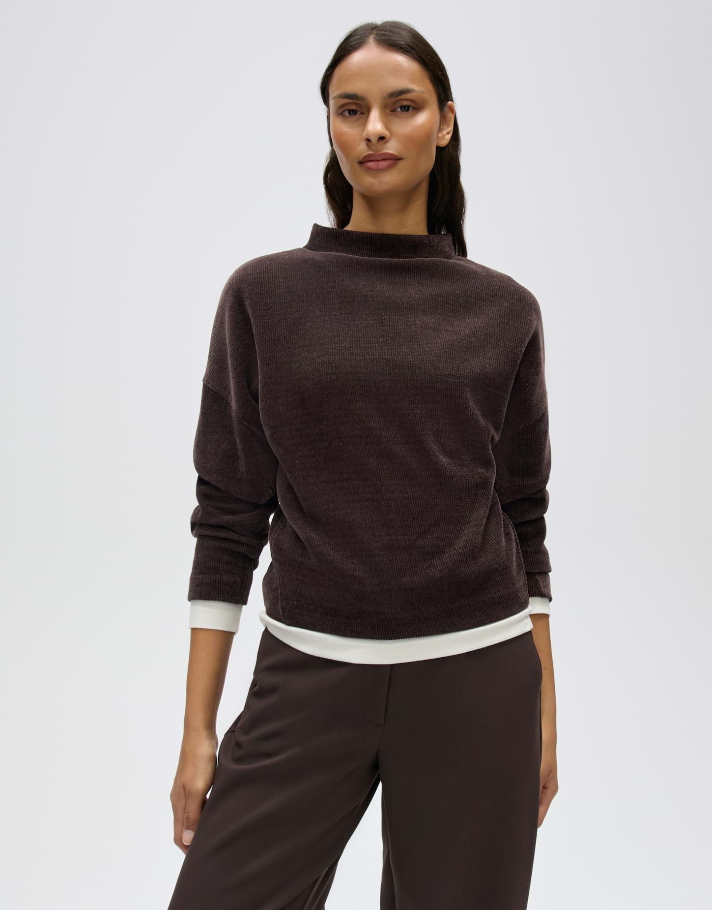 OPUS Sweatshirt Gemse aus weicher Sweatware Weite Silhouette mit schmal zulaufendem Schnitt