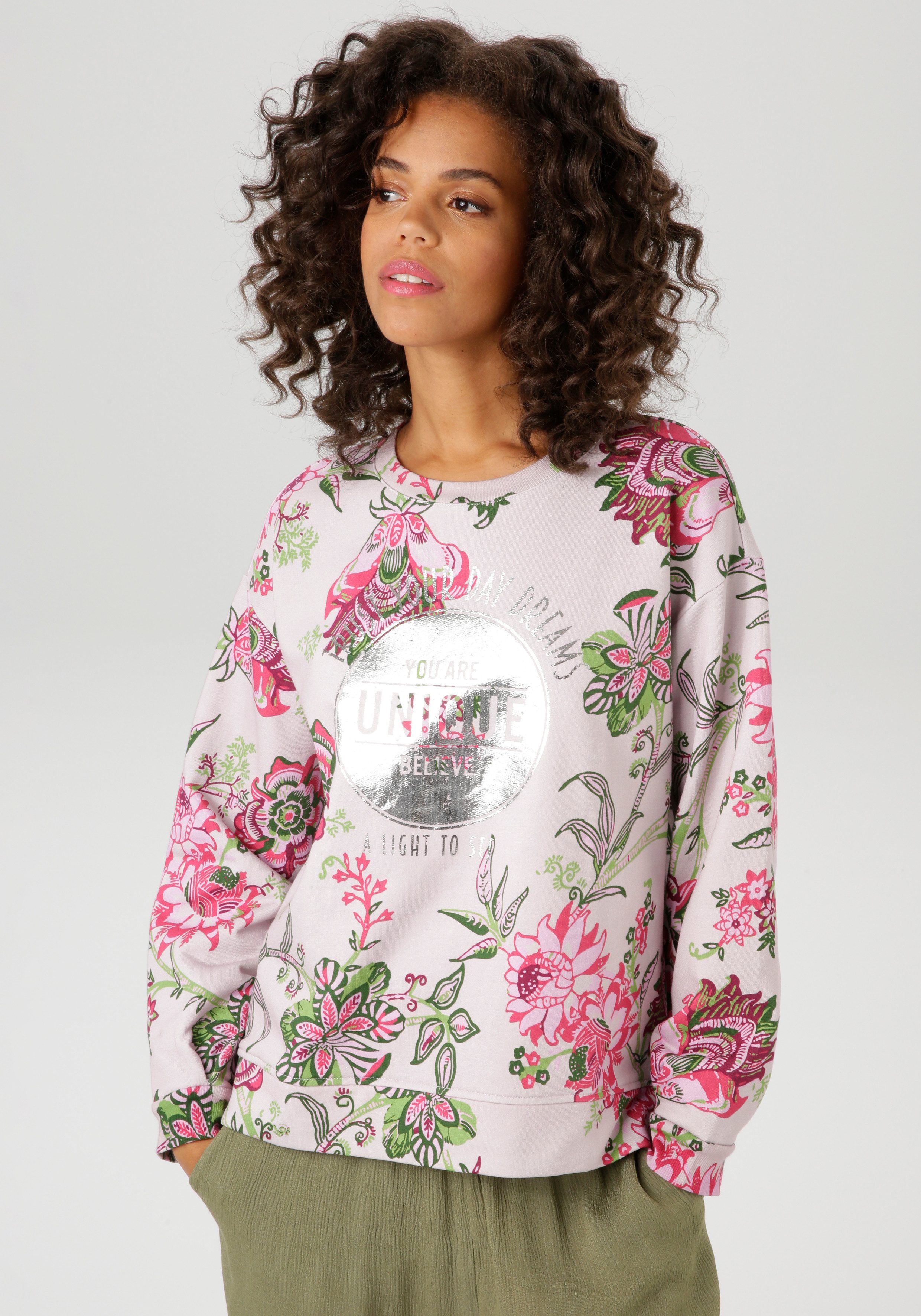 Aniston CASUAL Sweatshirt, im extravaganten Blumendruck mit Folienprint günstig online kaufen