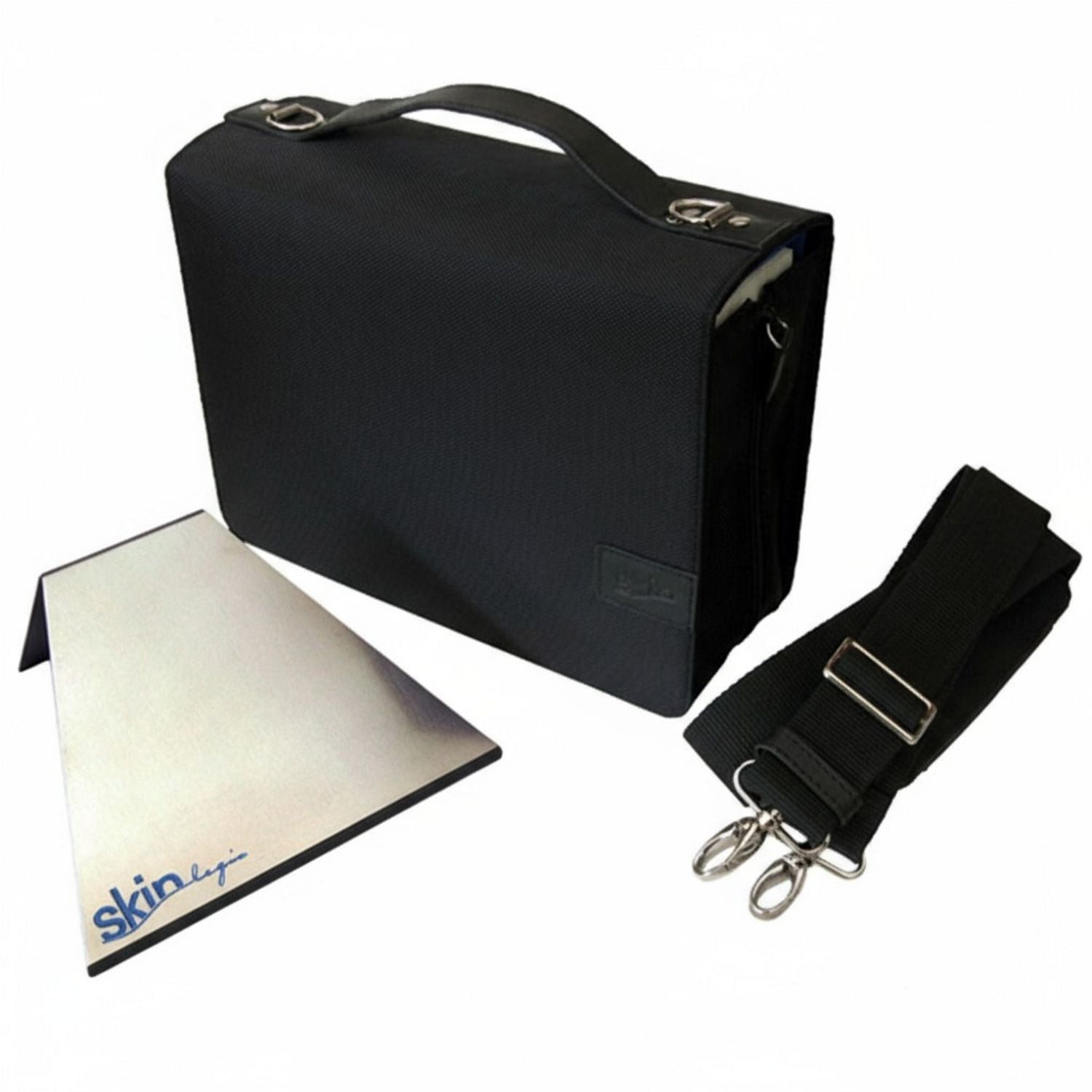 Schulheft Ziegler/TremelSKIN Tasche Gr. M in Onyx-Schwarz mit Tragegurt & Buchst