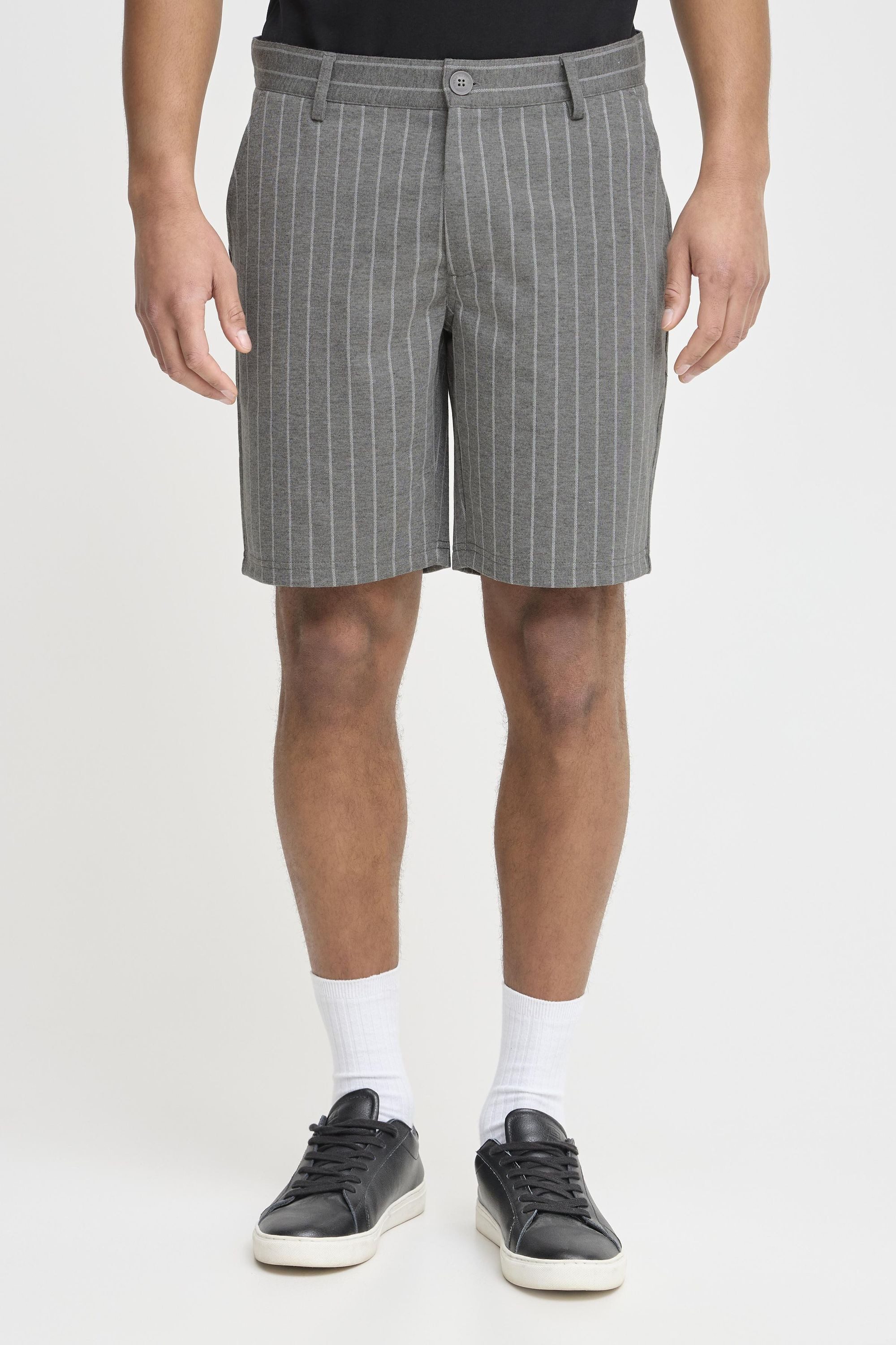 Blend Chinoshorts BHAmur Chino Shorts mit Nadelstreifen