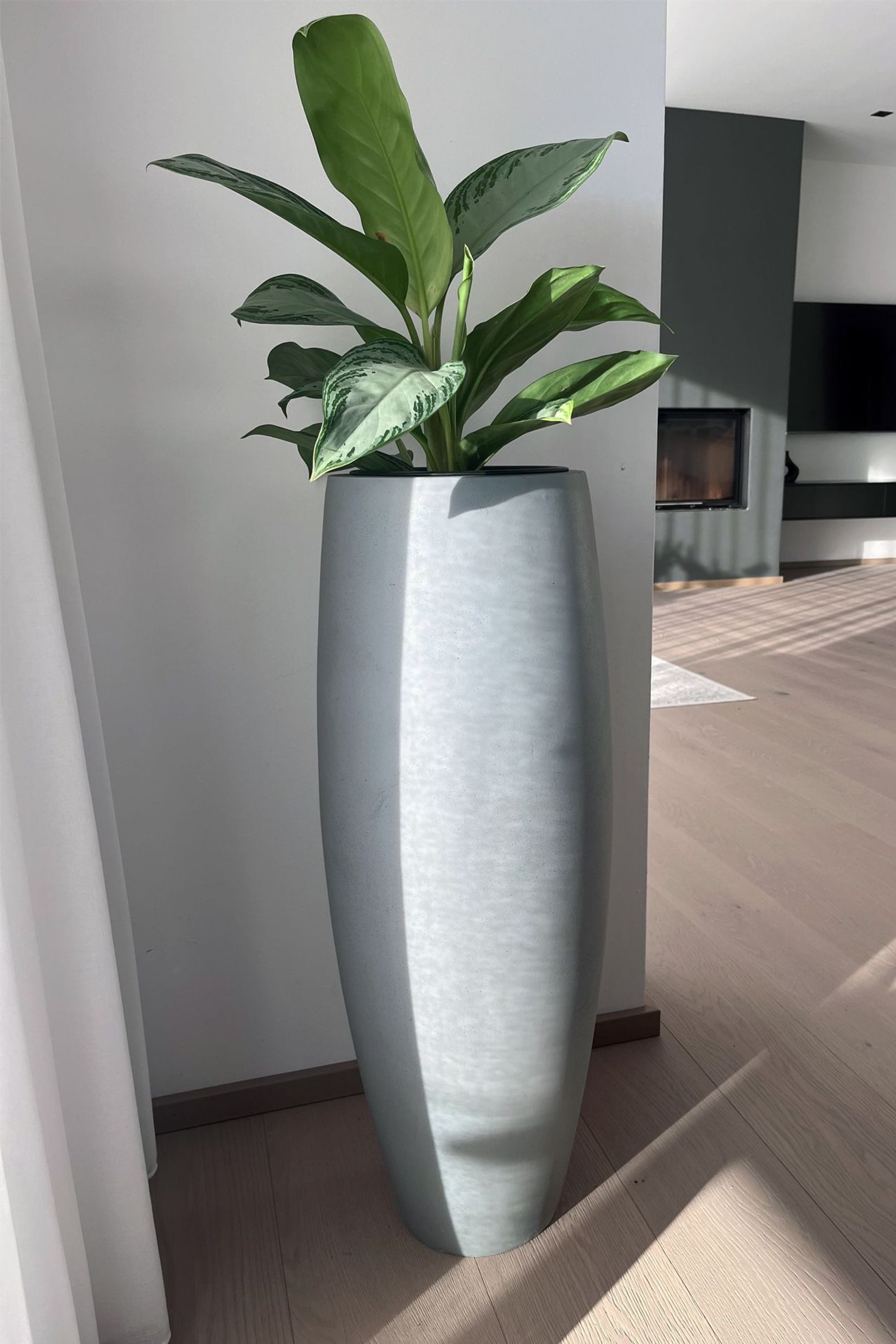 45+ Pflanzkübel Grau Betonoptik, 4/5         (305)