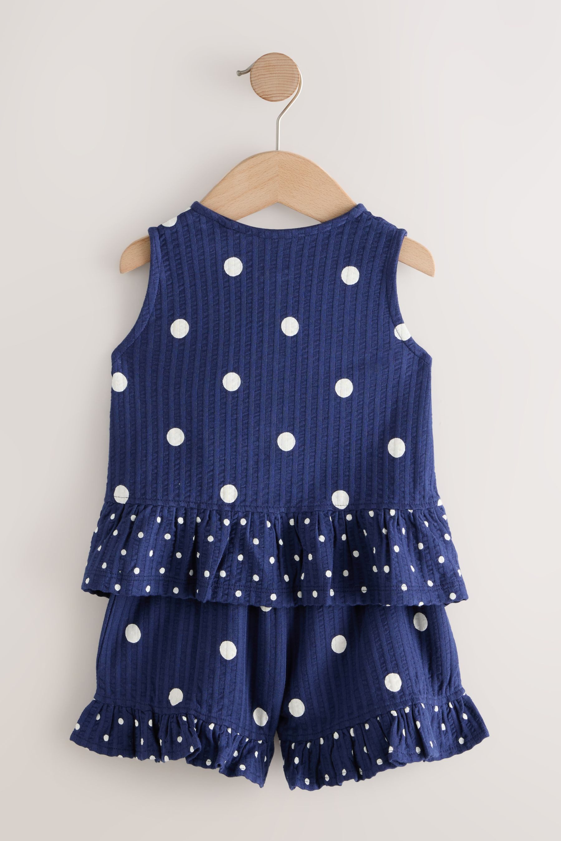 Next Top & Shorts Trägertop mit Schößchen und Shorts im Set (2-tlg)
