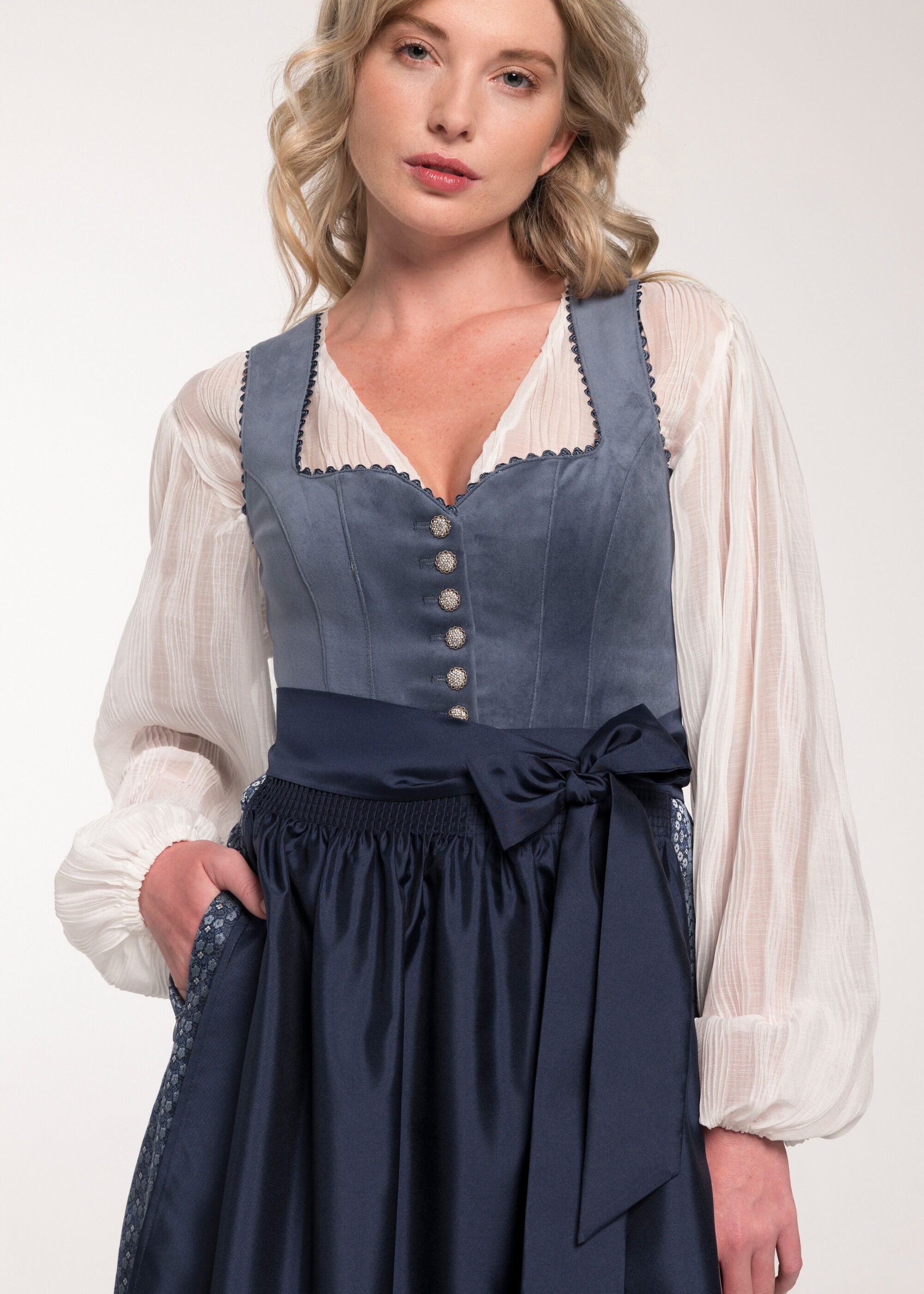 Spieth & Wensky Dirndl Giulianna (1-tlg) Samtoberteil – Bild 4 von 4