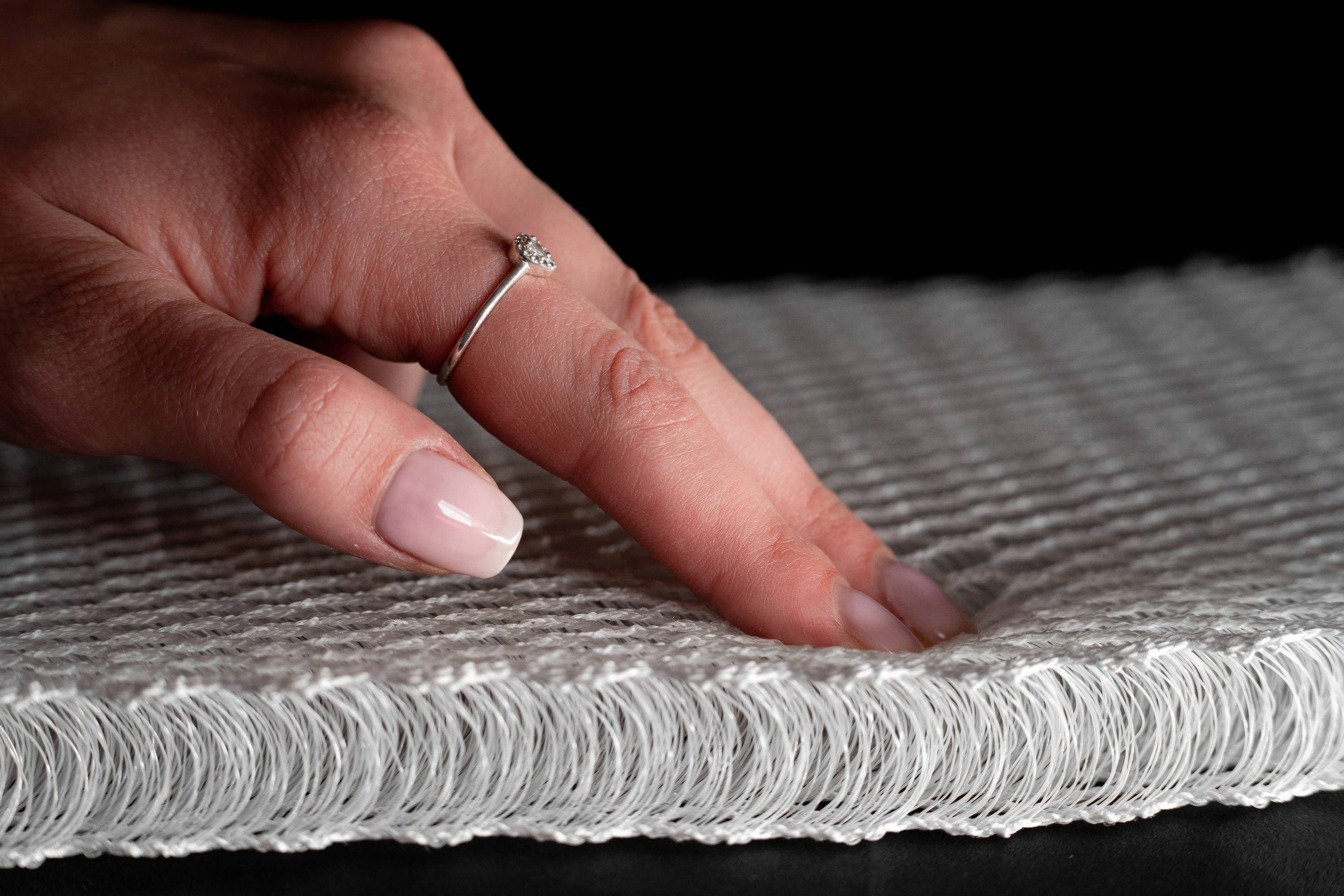Matratzenschoner Matnext Airflow Plus 20mm 3D Mesh – Atmungsaktive Matratzenunterlage matnext, Matnext Airflow: Atmungsaktiv, zuschneidbar, schützt vor Schimmel.