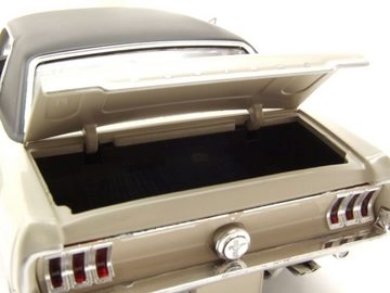 GREENLIGHT collectibles Modellauto Ford Mustang Coupe 1967 She Country Special Denver Colorado Modellauto, Maßstab 1:18