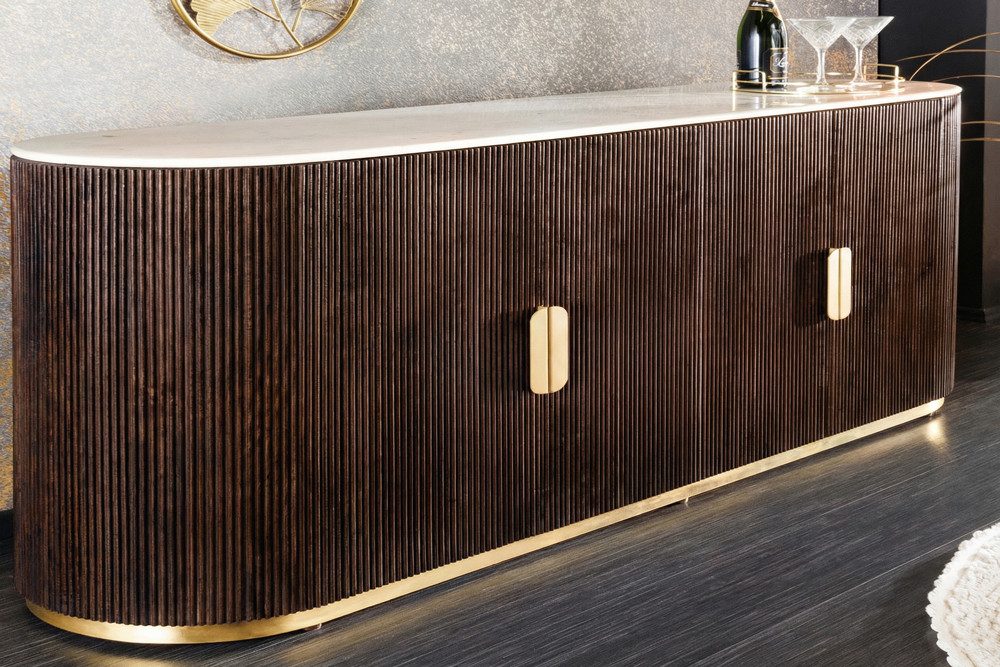 riess-ambiente Sideboard GATSBY 140cm braun/gold - Mangoholz, Massiv, weißer Marmor, Stauraum (Einzelartikel, 1 St), Eleganter Vintage-Schrank - ideal für Flaschen, Getränke und Geschirr