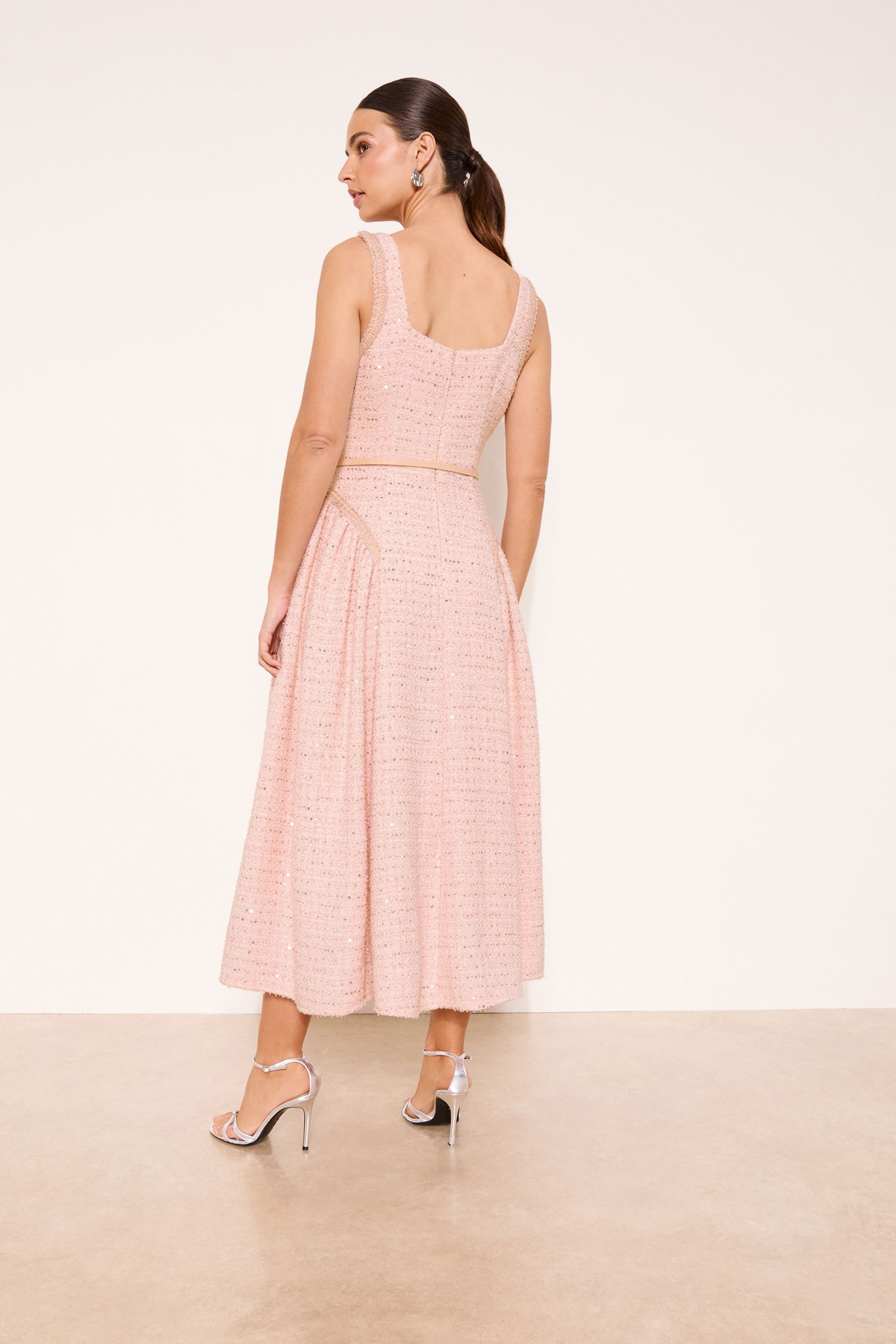 LIPSY A-Linien-Kleid Lipsy Fit-and-Flare-Midaxikleid, Bouclé, Regular (1-tlg)