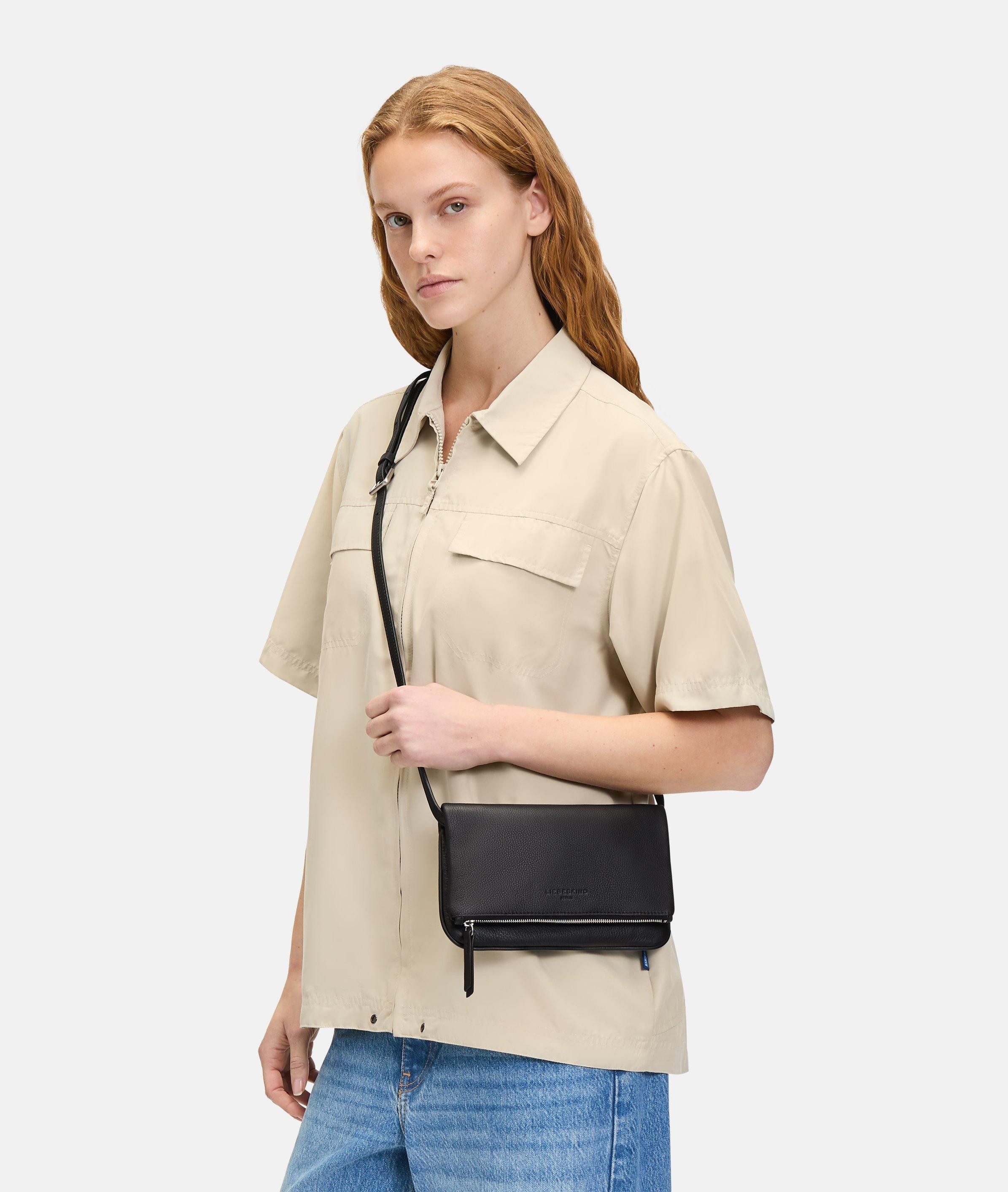 Liebeskind Berlin Umhängetasche Aloe Crossbody S, Umhängetasche aus weichem Leder