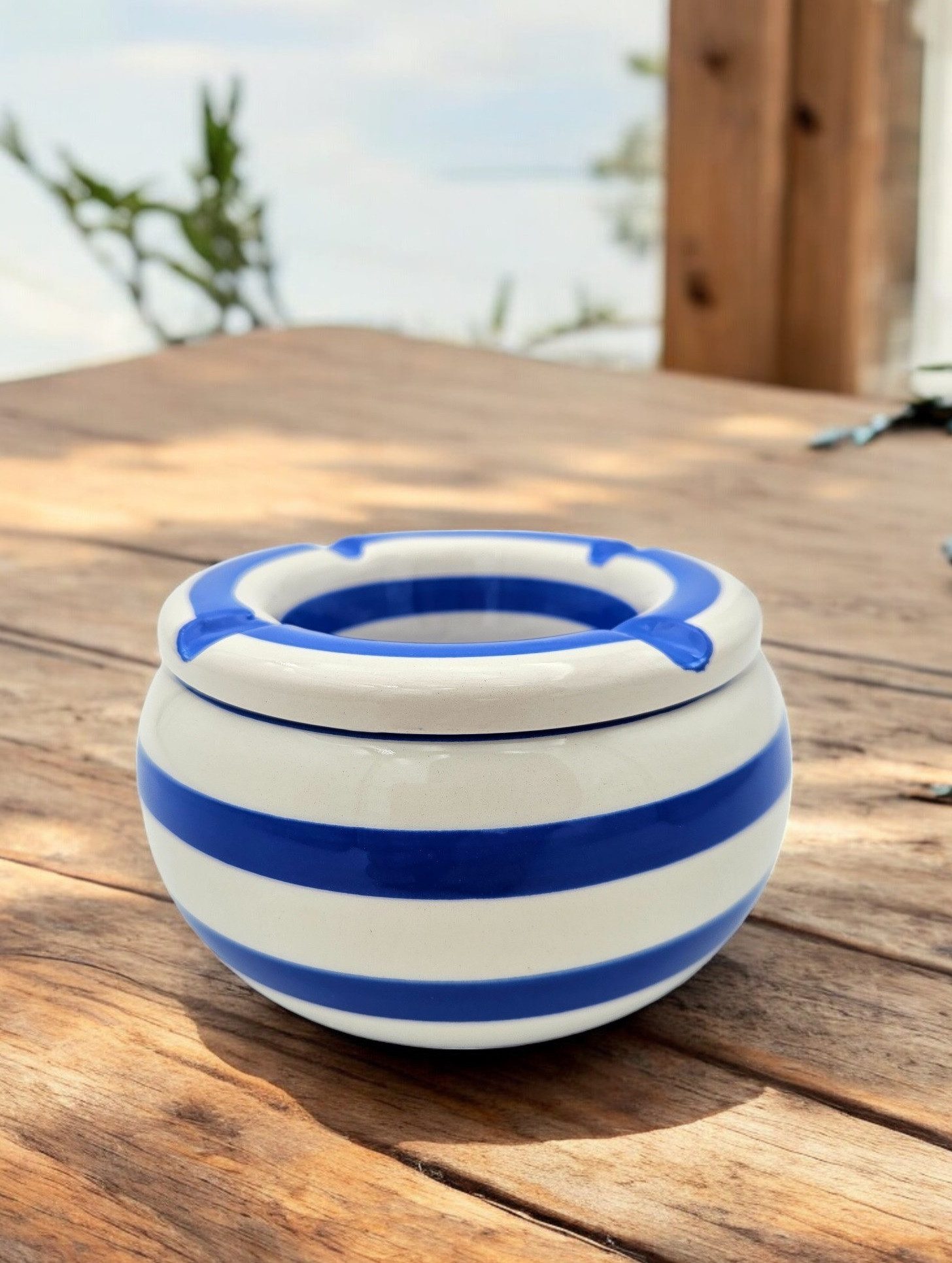 Meinposten Aschenbecher Sturmaschenbecher Mykonos M / XXL 23 cm Maritim blau weiß gestreift, aus Keramik