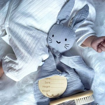 Angel's Baby Neugeborenen-Geschenkset Geschenk zur Geburt mit Schnuffeltuch, Babybürste und Meilenstein (Set, 3-tlg., 1 Schnuffeltuch, 1 Haarbürste, 1 Meilenstein + gratis Grußkarte) in niedlichem Design
