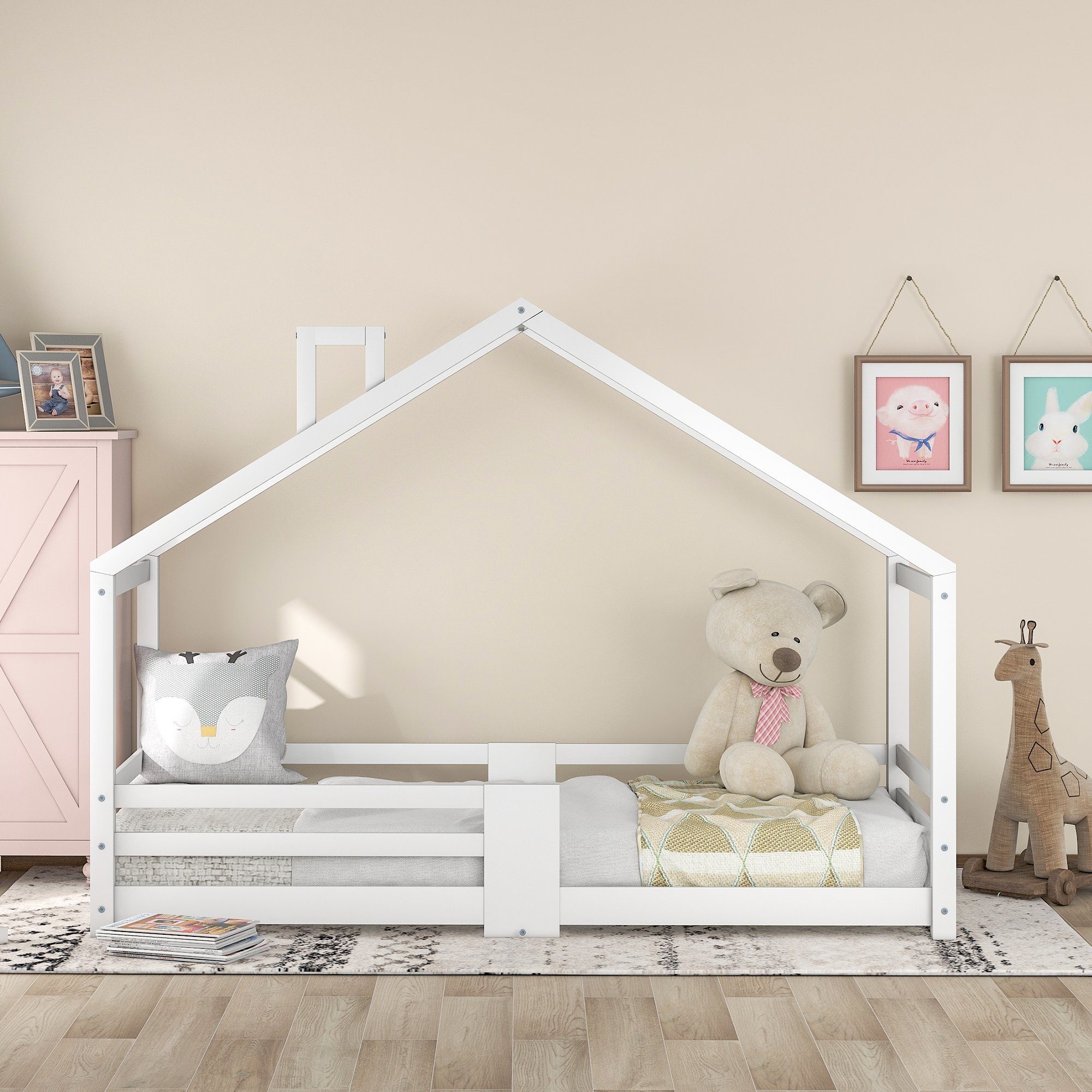 Kinderbett (Hausbett mit Schornstein), mit Rausfallschutz und Lattenroste, aus Kiefernholz, 90x200 cm