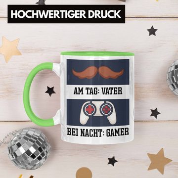 Trendation Tasse Vater Gamer Tasse Geschenk Bei Nacht Geschenkidee Papa Spruch Vatertag