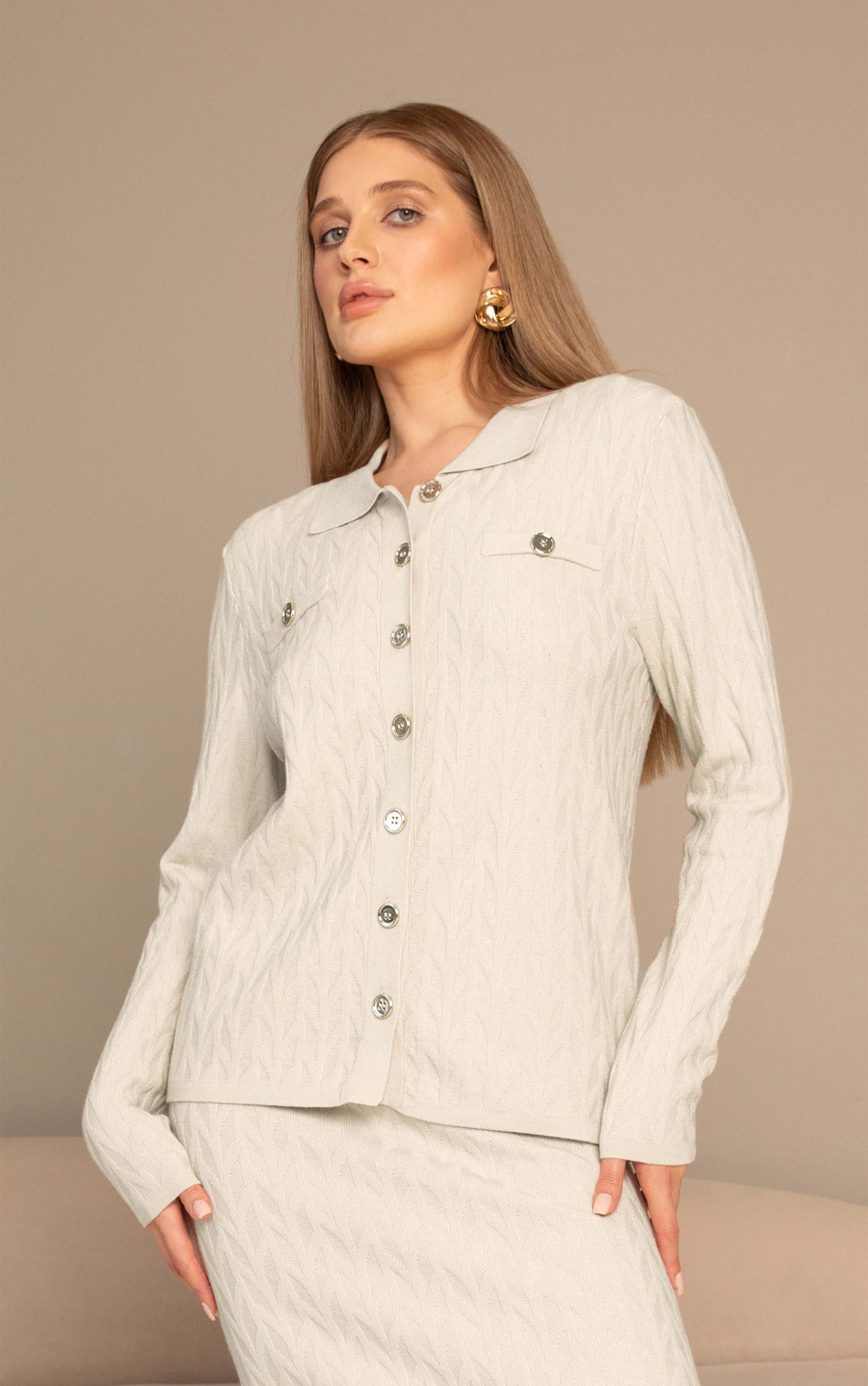 Passioni Strickjacke mit Kragen und Zopfmuster günstig online kaufen