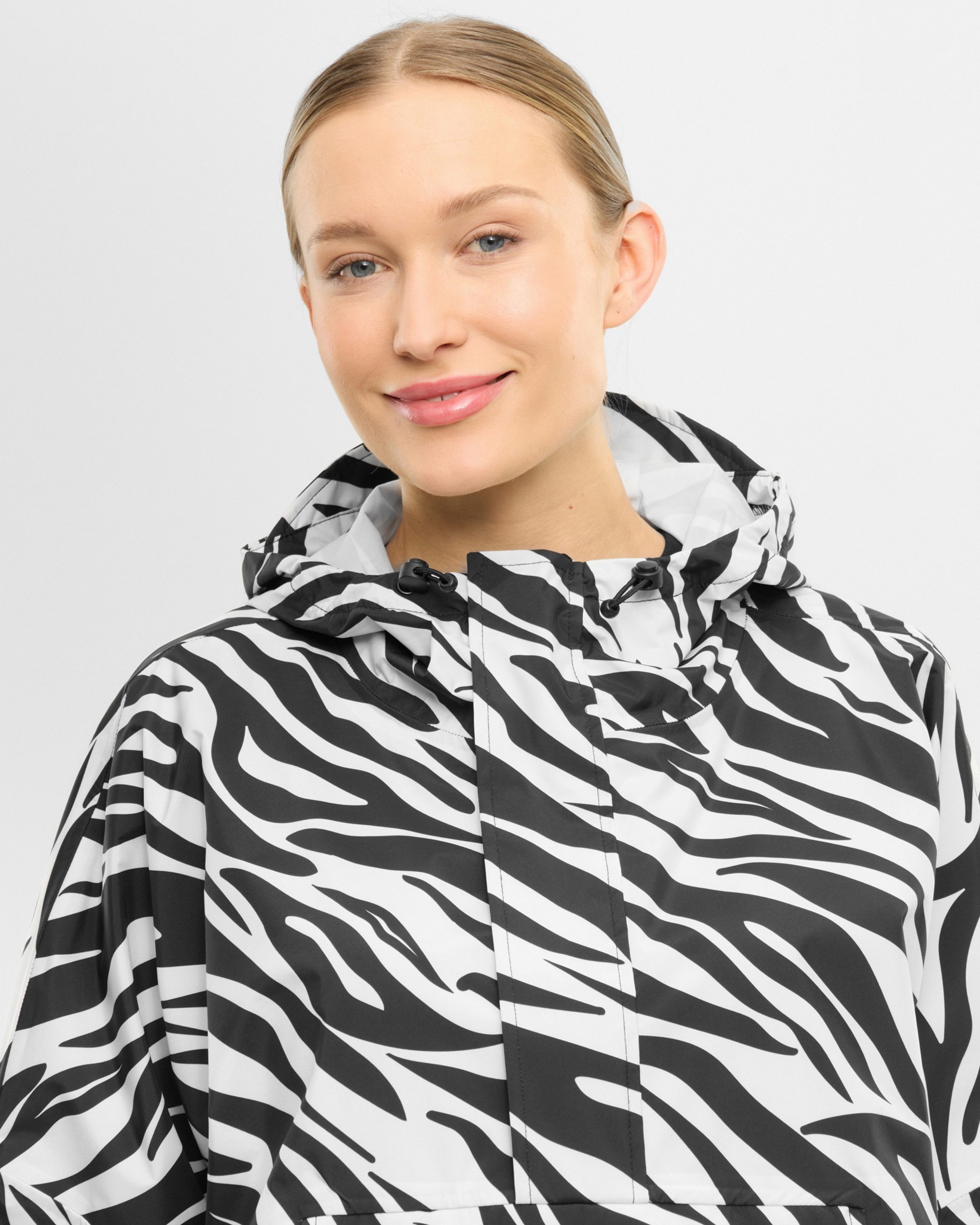 LARKSON Regenponcho Lykke Regenponcho, Wassersäule 10.000 mm (1-St) Wasserdichtes Regencape mit verschweißten Nähten – Bild 4 von 5
