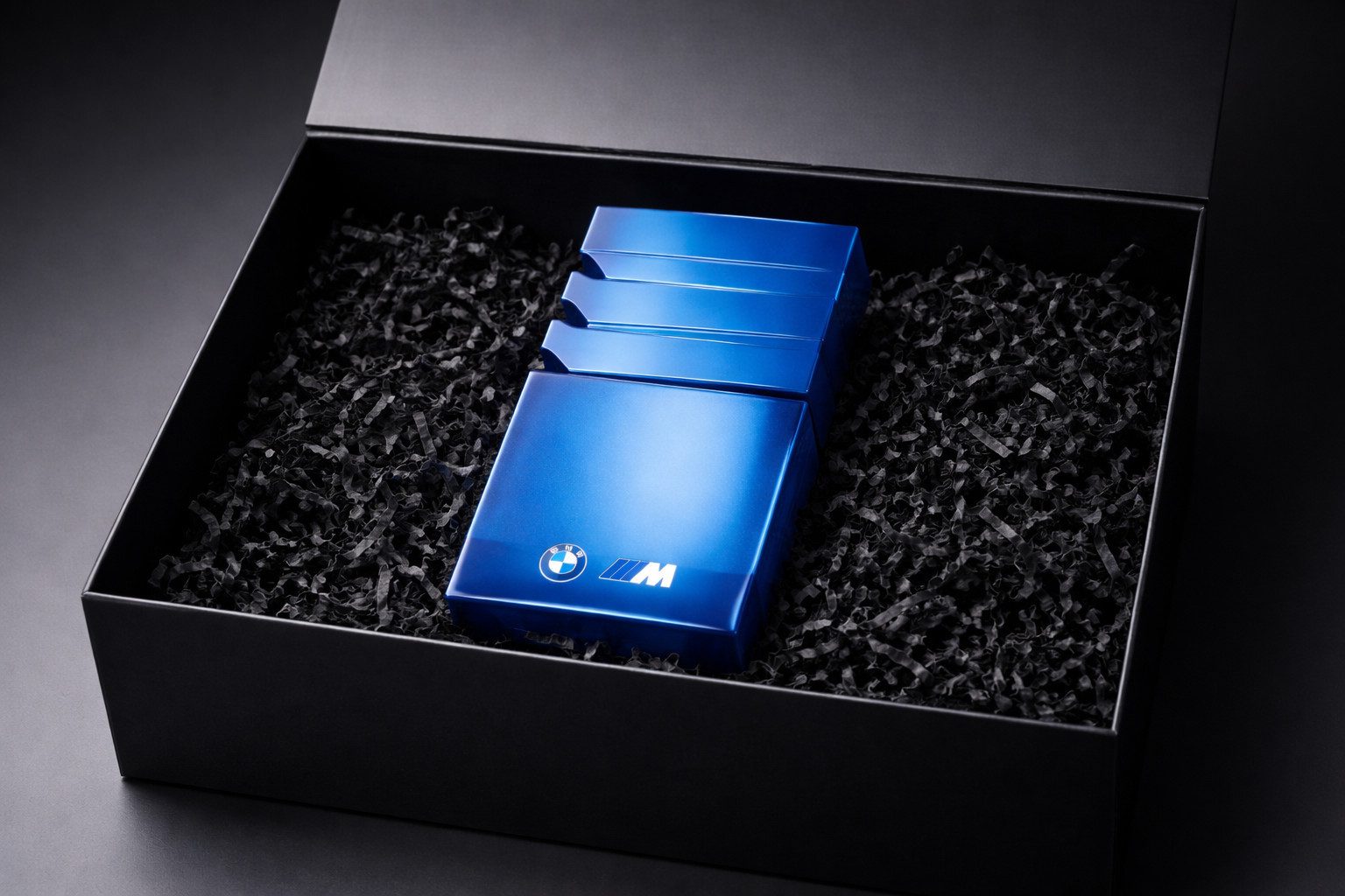 BMW Eau de Toilette Edle Geschenkbox BMW M Light Blue Fragrance 1972 50ml De Toilette