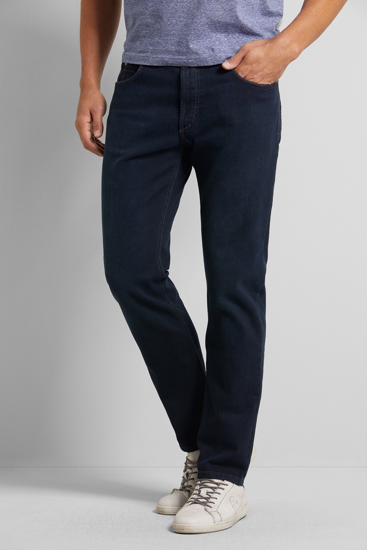 blau-schwarz bugatti mit Comfort 5-Pocket-Jeans Stretch