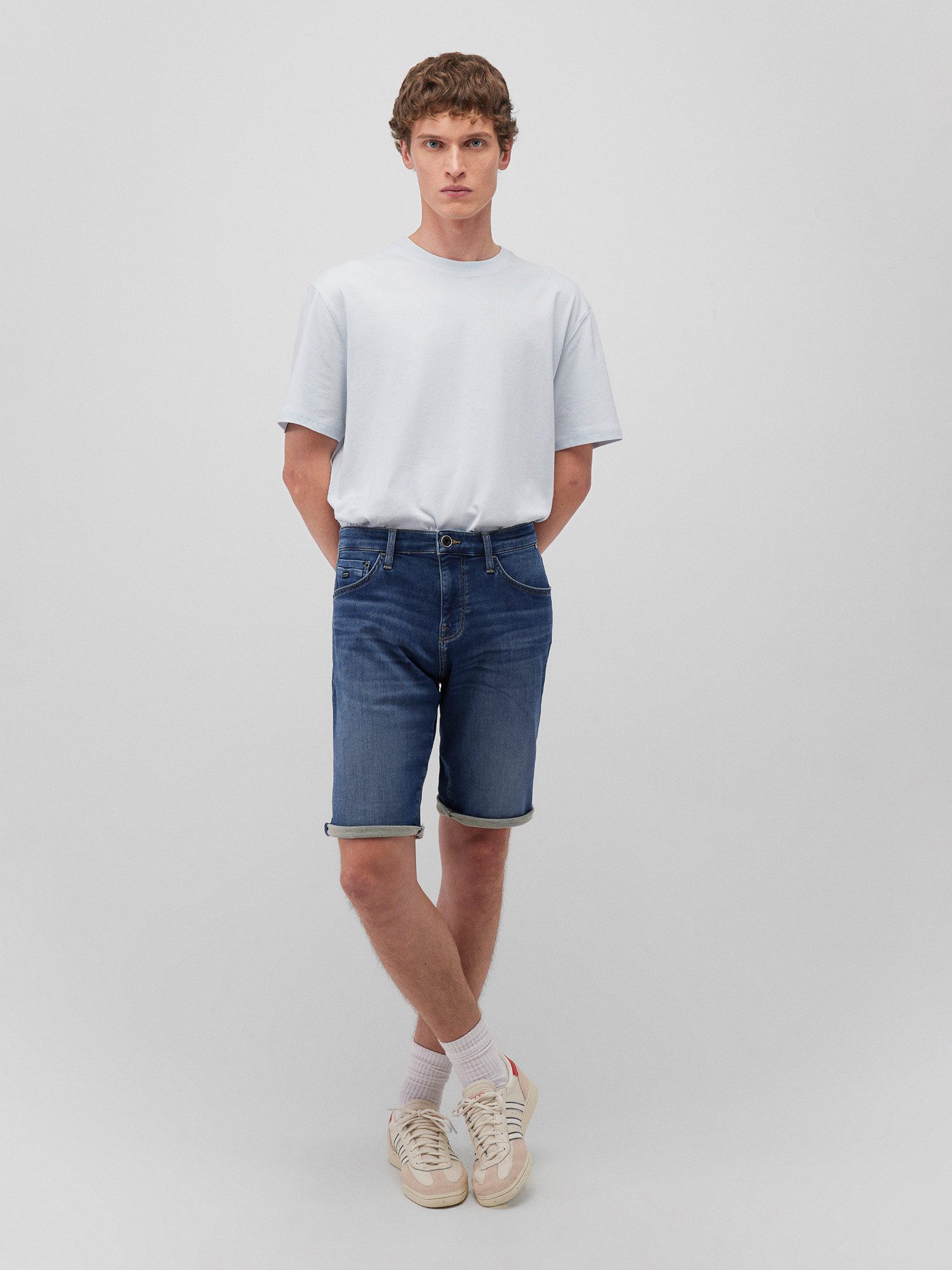 Mavi Shorts