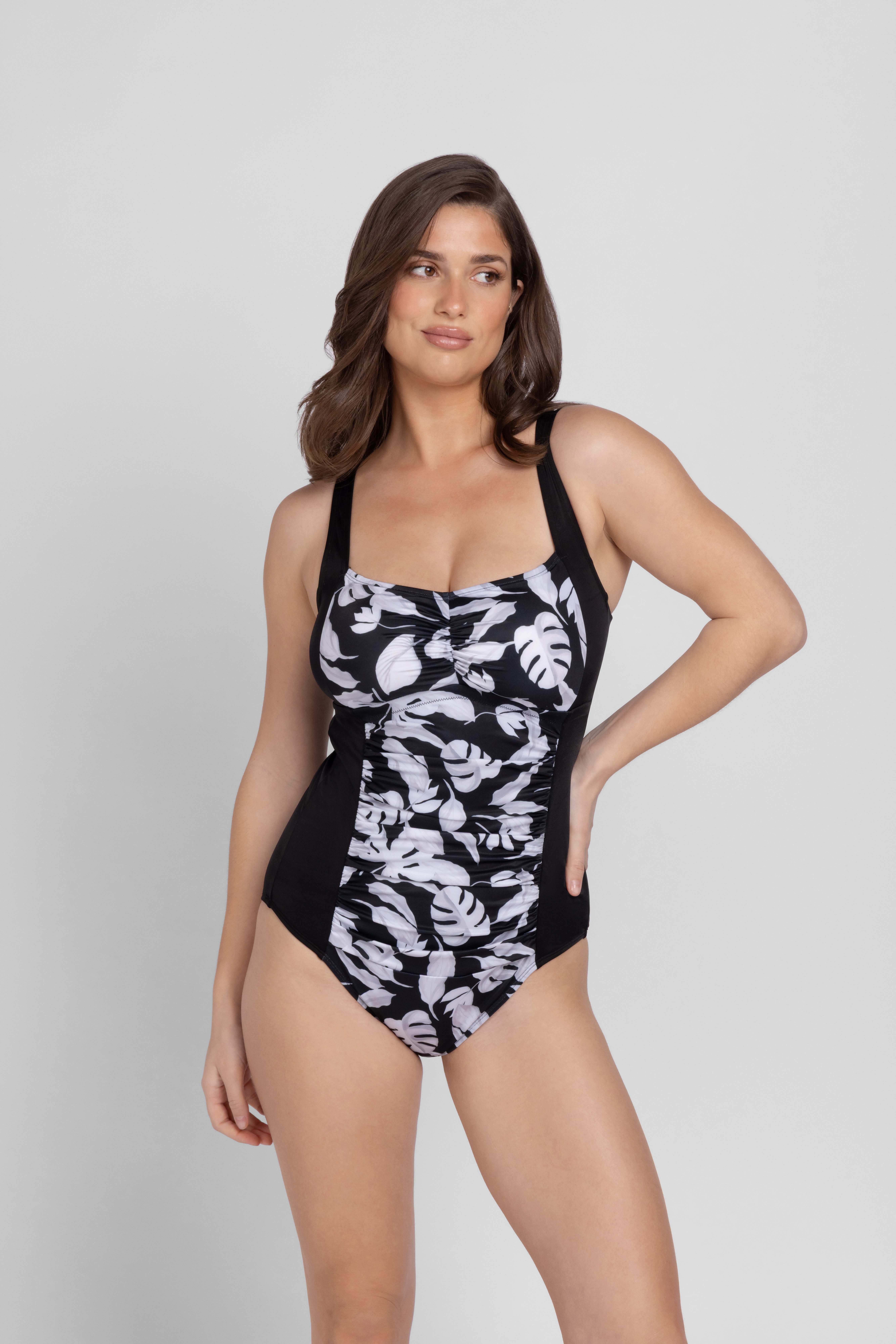 Dorina Badeanzug Mercadona vorn mit Raffungen und floralem Print