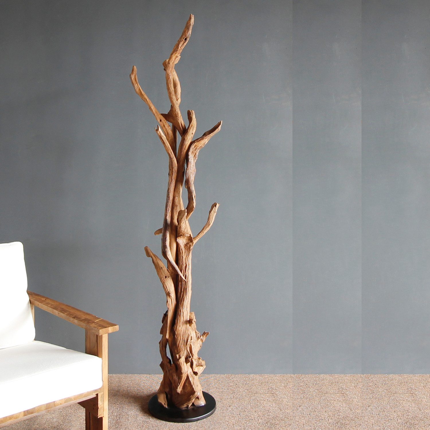 Möbel Bressmer Шафиständer BLUMA 180 cm – Handtaschenständer aus Teak-Wurzelholz, handgefertigt, - Sockel Schwarz lackiert, - Ständer: verschiedene Teakholz Farbtöne