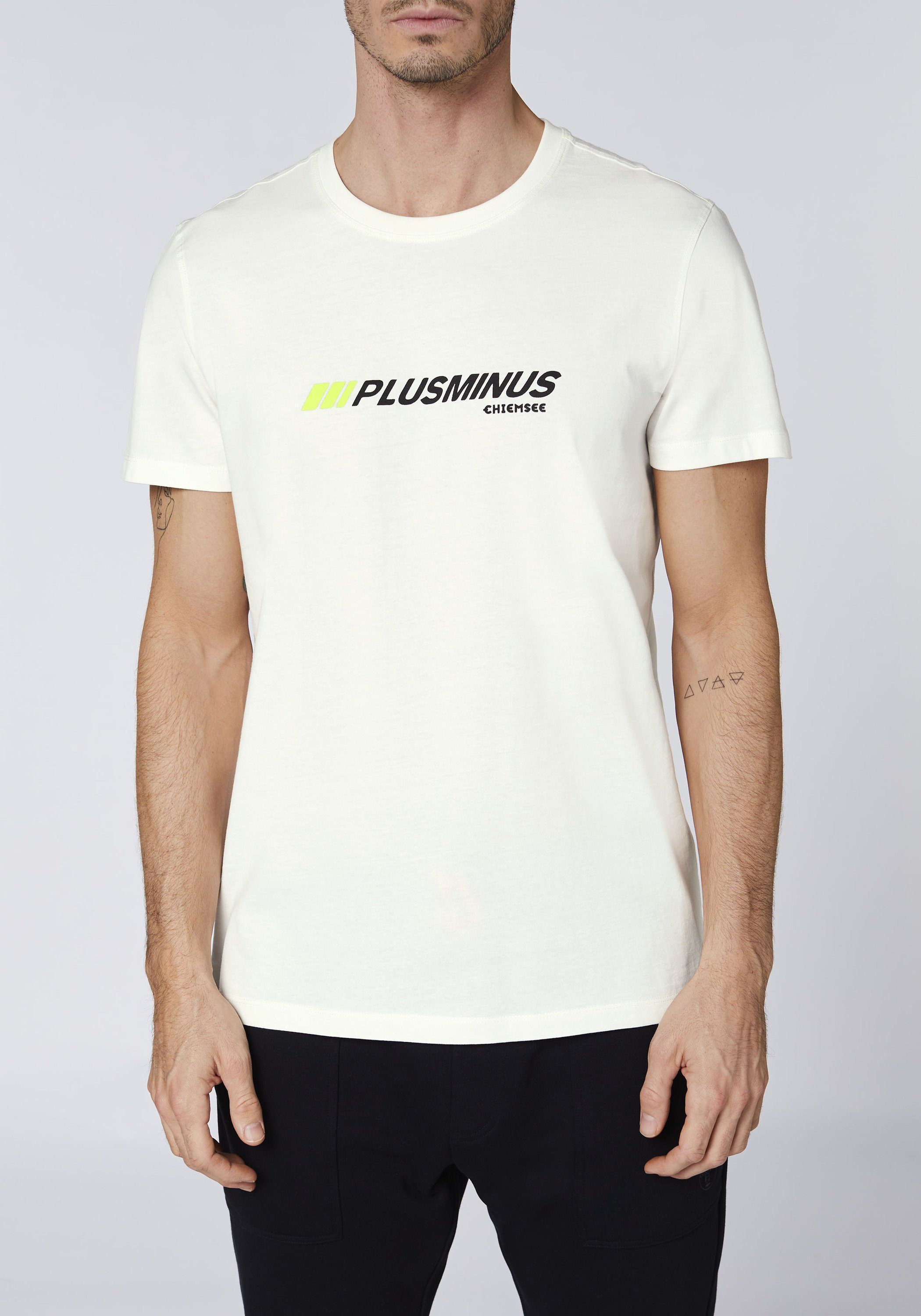 White Chiemsee T-Shirt PLUS-MINUS-Print 1 mit Star Print-Shirt