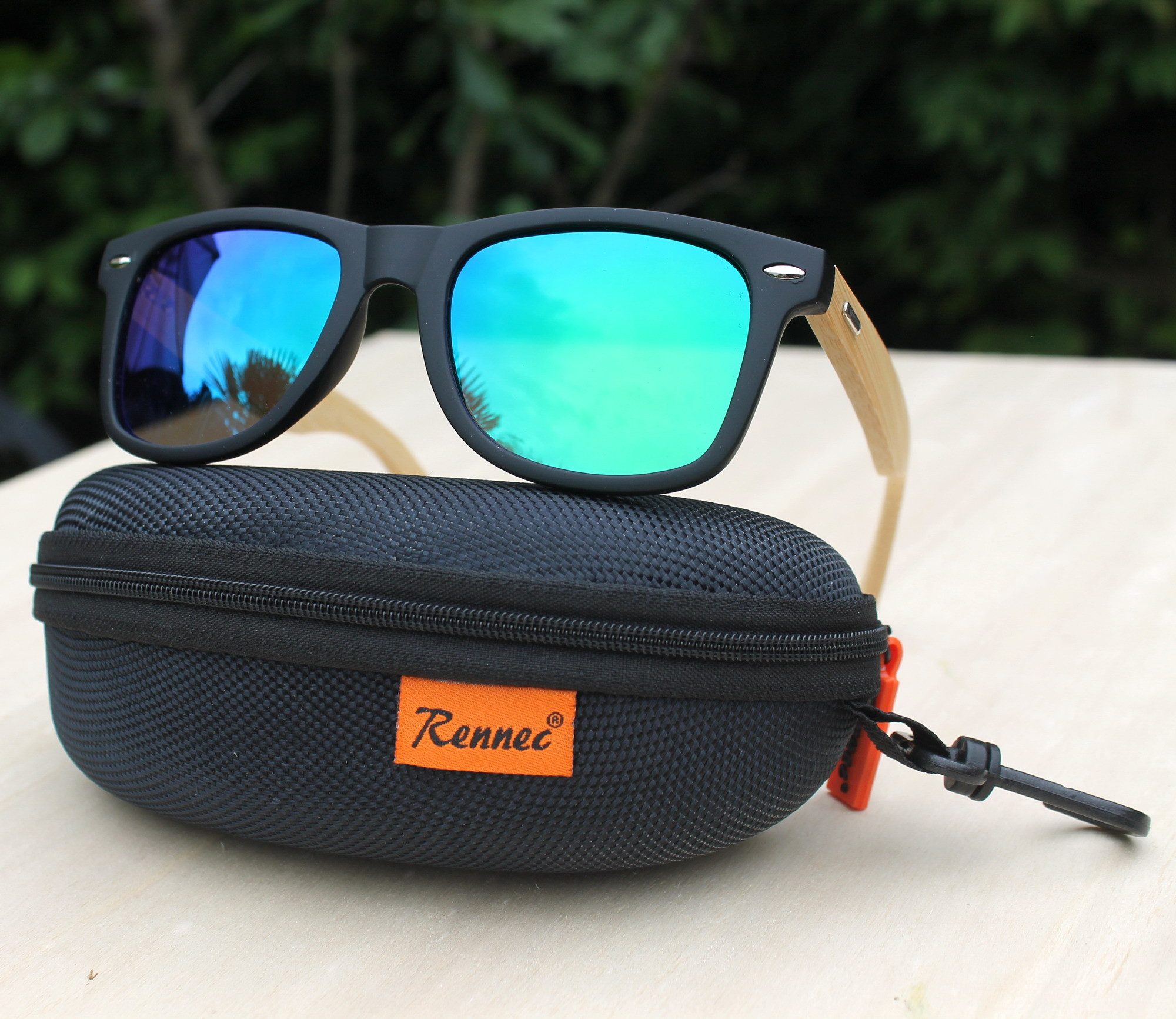 Rennec Sonnenbrille (Brille mit Bambus Holz Bügel und Brillenbox) Retro Brille mit Polarisierten Verspiegelten Gläsern