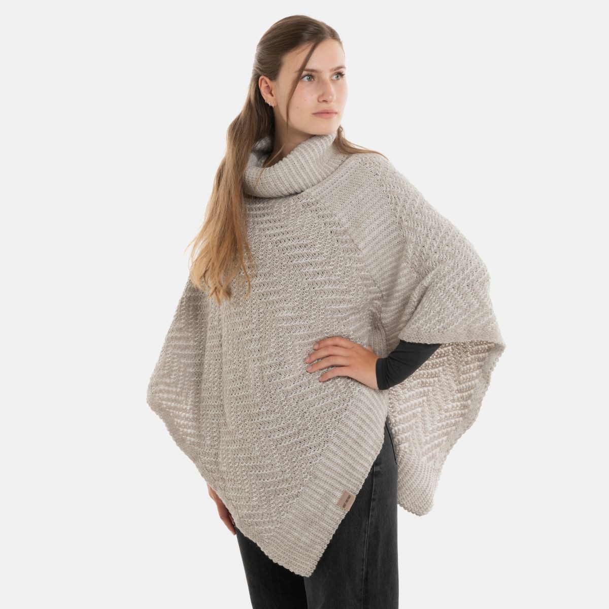Knit Factory Poncho Amber Gestrickter Poncho Iced Clay/Beige (1-St) Strick Poncho für Frauen