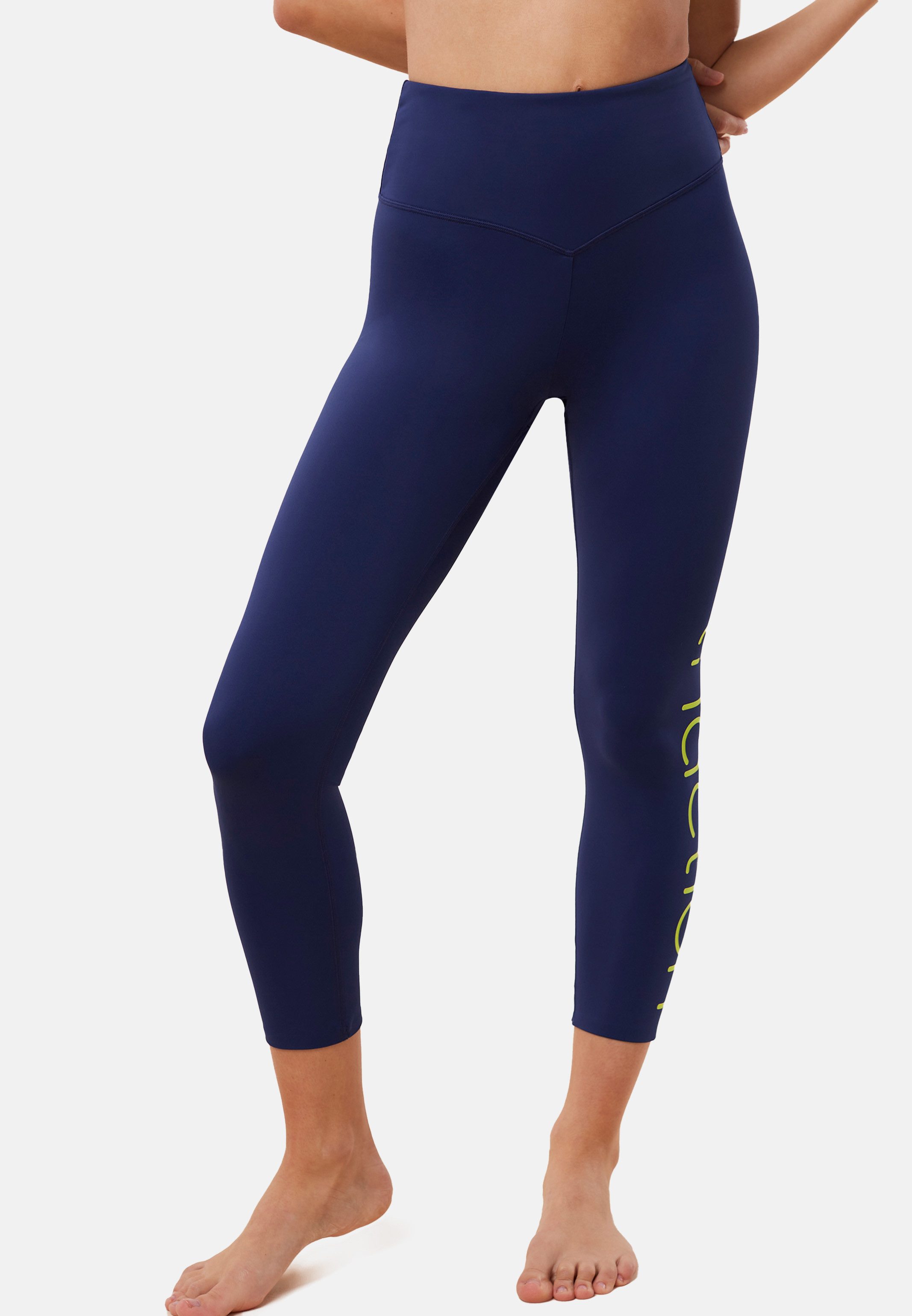triaction by Triumph Sporthose Cardio RTW (1-tlg) Sport-Hose - Schnelltrocknend - High-Waist Schnitt und 7/8-Длина
