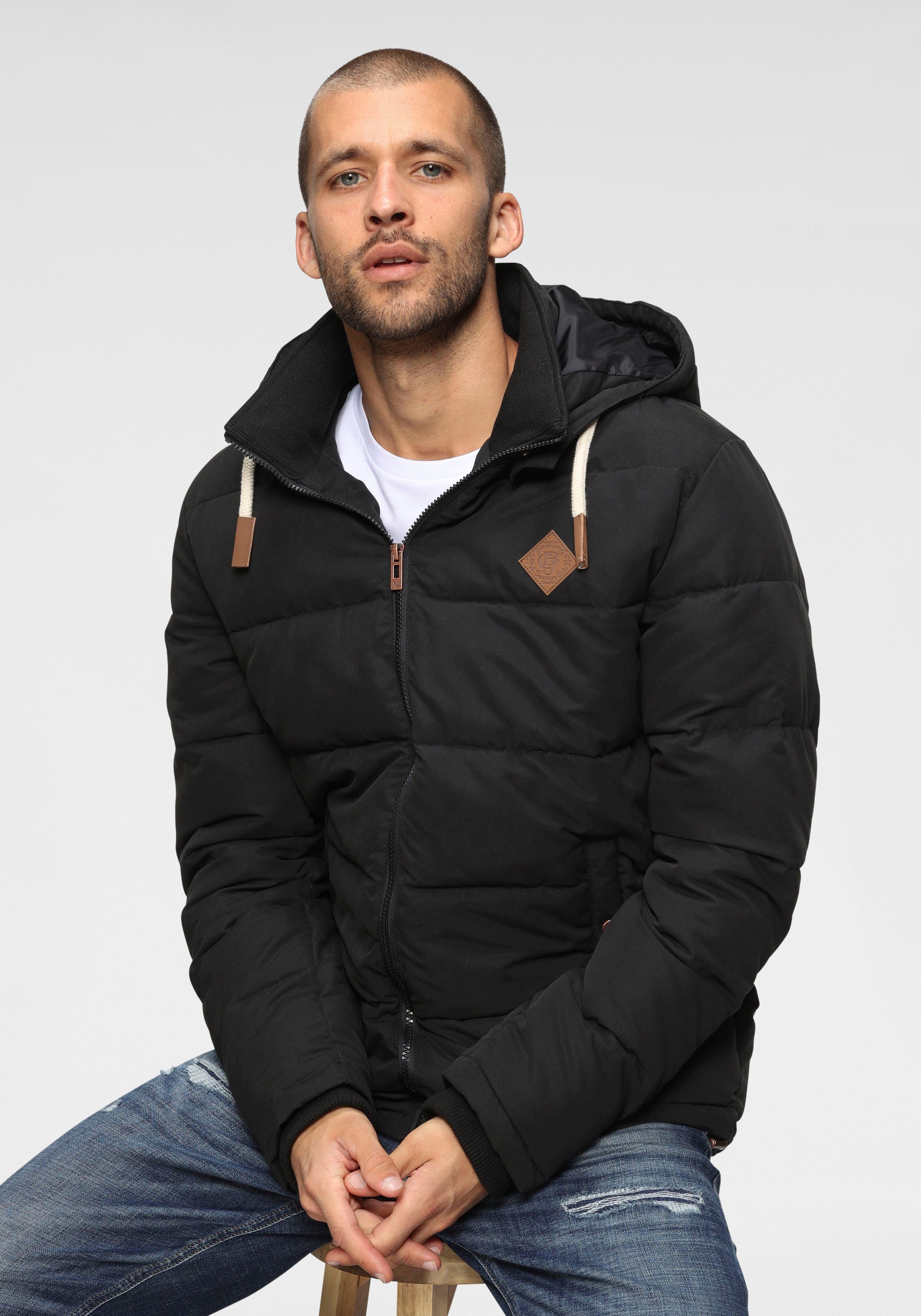 Bruno Banani Steppjacke mit abtrennbarer Kapuze schwarz