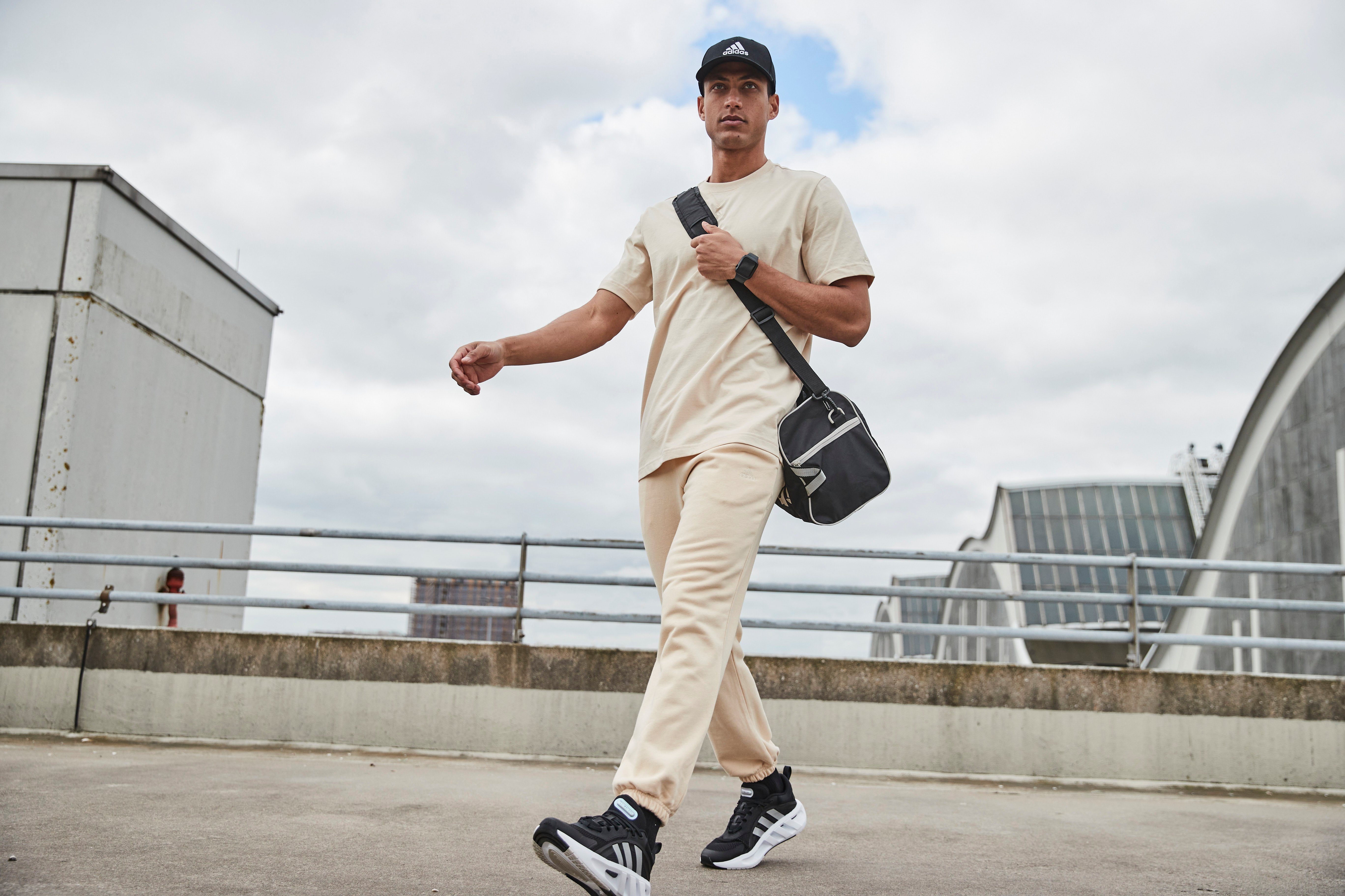Zum Outfit 11