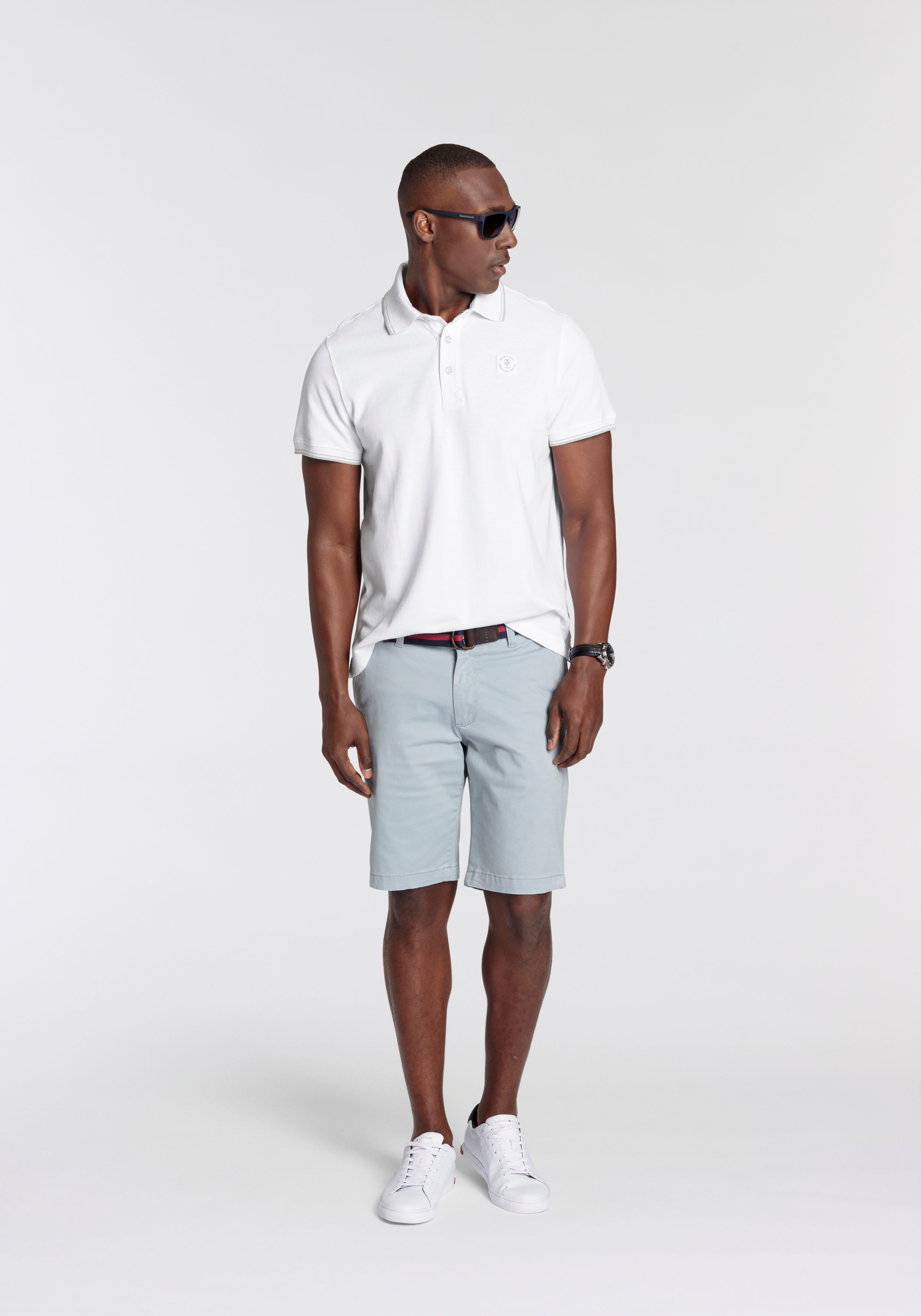 Zum Outfit 10